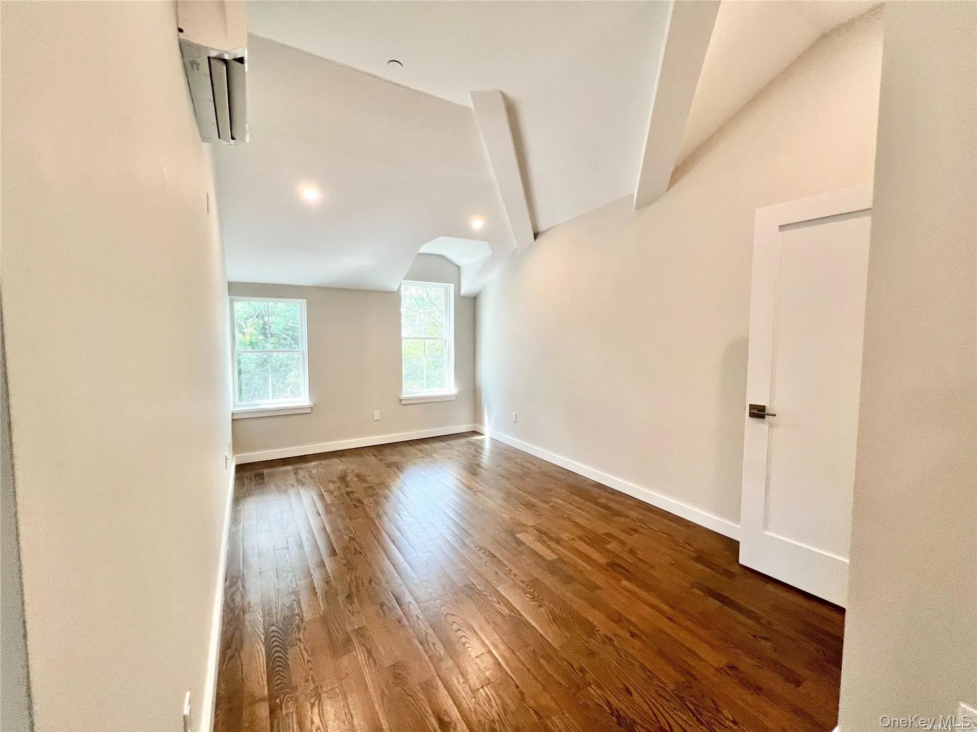 56-75 136TH Street, New York, NY, 2 Bedrooms Bedrooms, 5 Rooms Rooms,2 BathroomsBathrooms,Residential,For Rent,136TH,0,1051526 56-75 136TH Street, New York, NY, 2 Bedrooms Bedrooms, 5 Rooms Rooms,2 BathroomsBathrooms,Residential,For Rent,136TH,0,1051526