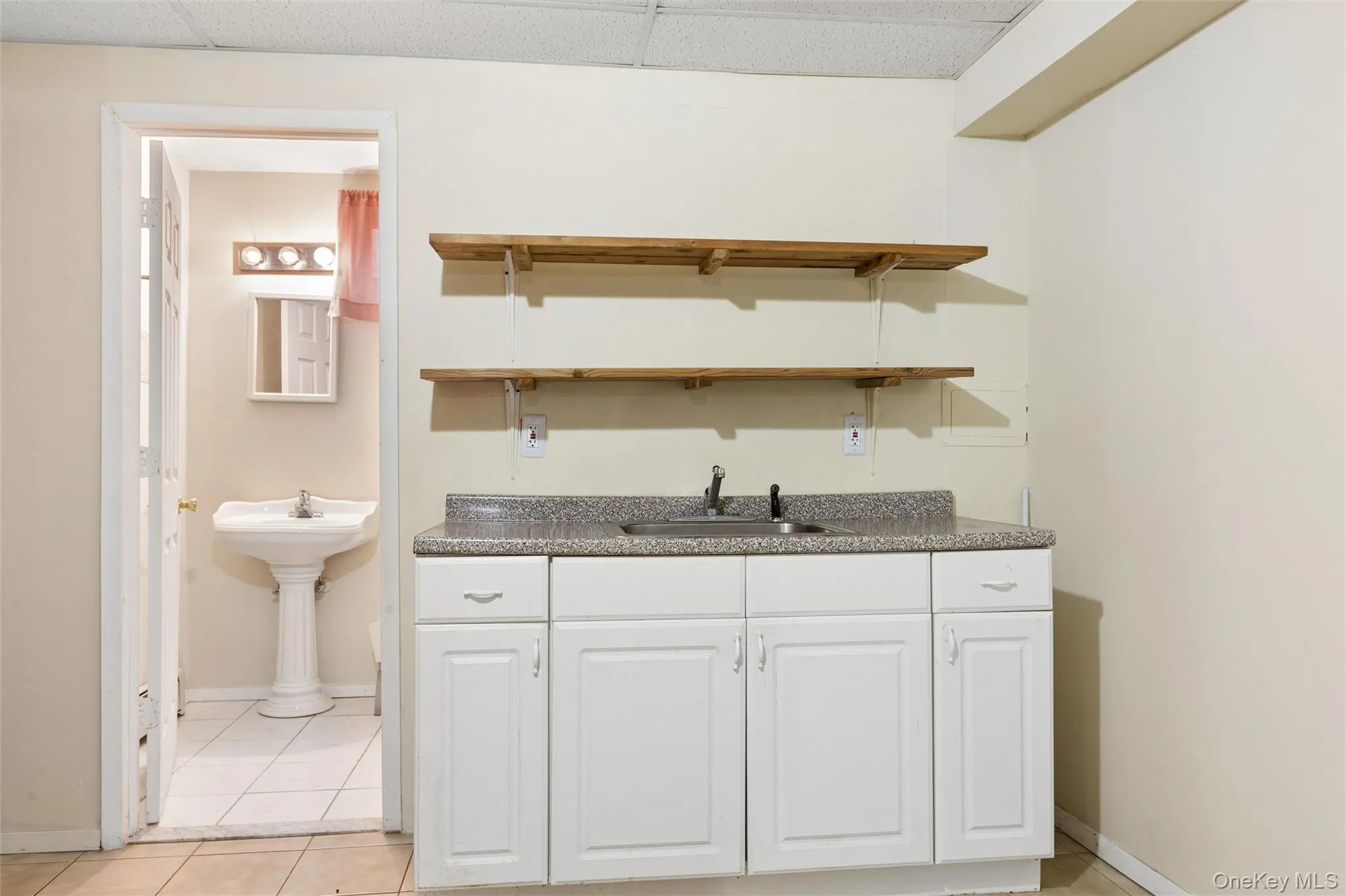 22 Jerusalem Hollow Road, Brookhaven, NY, 4 Bedrooms Bedrooms, 10 Rooms Rooms,3 BathroomsBathrooms,Residential,For Rent,Jerusalem Hollow,0,1051531 22 Jerusalem Hollow Road, Brookhaven, NY, 4 Bedrooms Bedrooms, 10 Rooms Rooms,3 BathroomsBathrooms,Residential,For Rent,Jerusalem Hollow,0,1051531