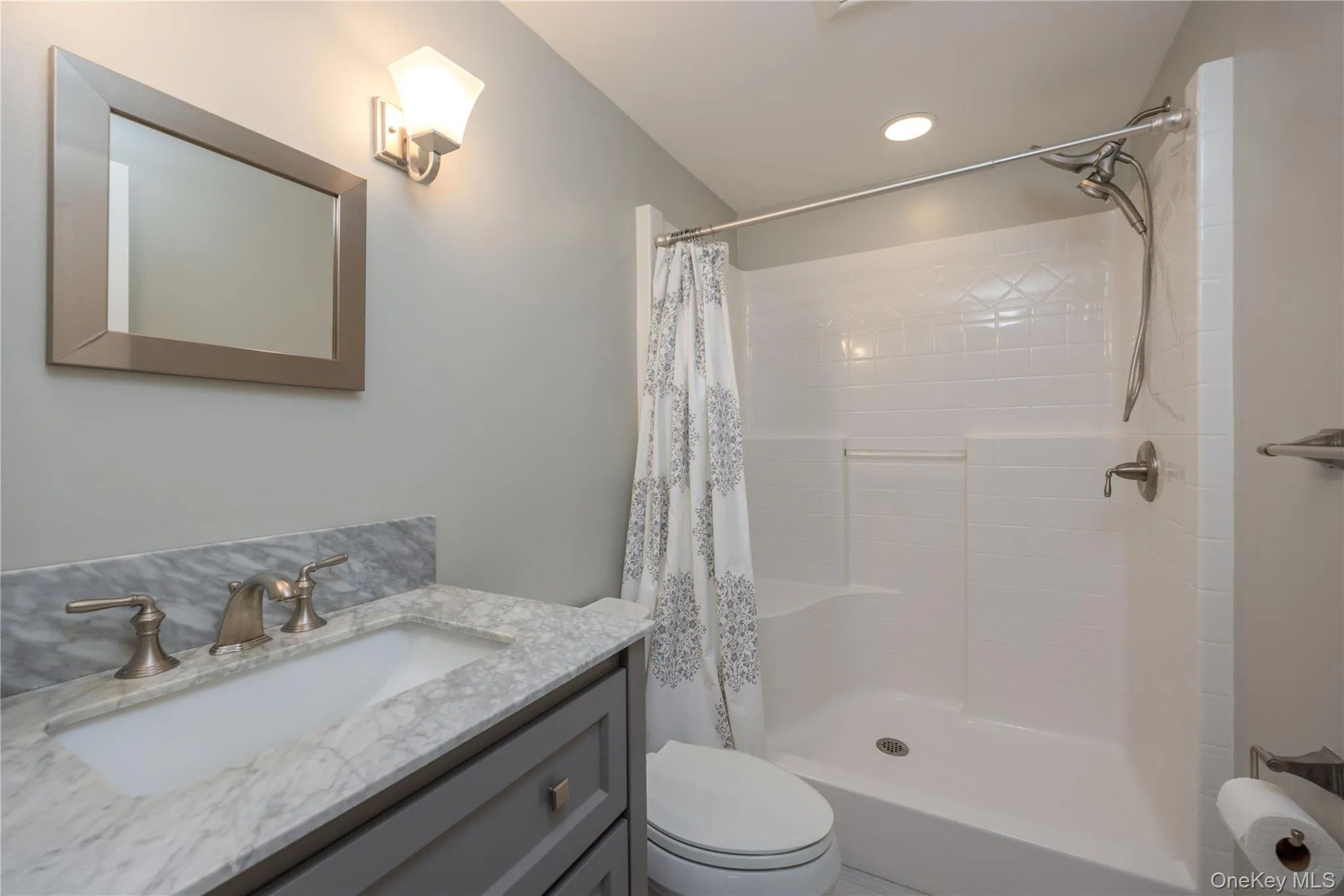 7 Virginia Street, Clarkstown, NY, 6 Bedrooms Bedrooms, 10 Rooms Rooms,3 BathroomsBathrooms,Residential,For Rent,Virginia,0,1051534 7 Virginia Street, Clarkstown, NY, 6 Bedrooms Bedrooms, 10 Rooms Rooms,3 BathroomsBathrooms,Residential,For Rent,Virginia,0,1051534