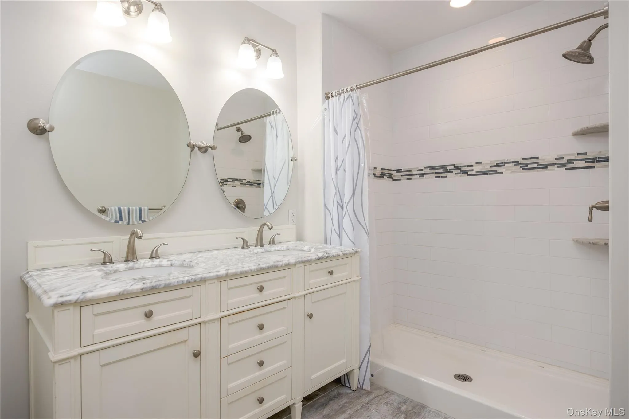 7 Virginia Street, Clarkstown, NY, 6 Bedrooms Bedrooms, 10 Rooms Rooms,3 BathroomsBathrooms,Residential,For Rent,Virginia,0,1051534 7 Virginia Street, Clarkstown, NY, 6 Bedrooms Bedrooms, 10 Rooms Rooms,3 BathroomsBathrooms,Residential,For Rent,Virginia,0,1051534