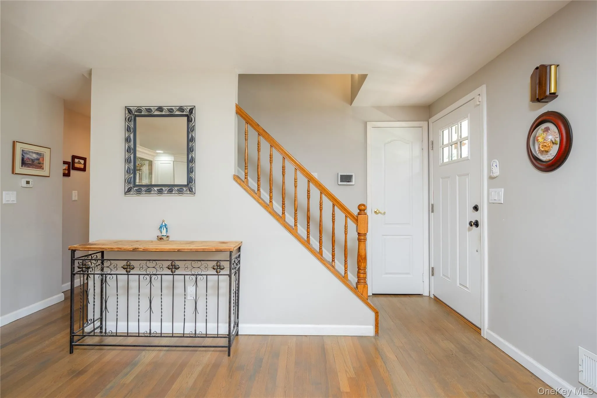 Hardwood floor Hardwood floor