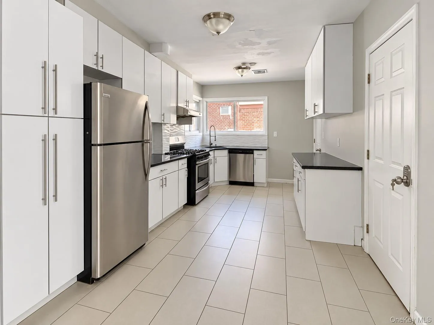 21757 77th Avenue, New York, NY, 4 Bedrooms Bedrooms, 10 Rooms Rooms,3 BathroomsBathrooms,Residential,For Rent,77th,0,1051536 21757 77th Avenue, New York, NY, 4 Bedrooms Bedrooms, 10 Rooms Rooms,3 BathroomsBathrooms,Residential,For Rent,77th,0,1051536