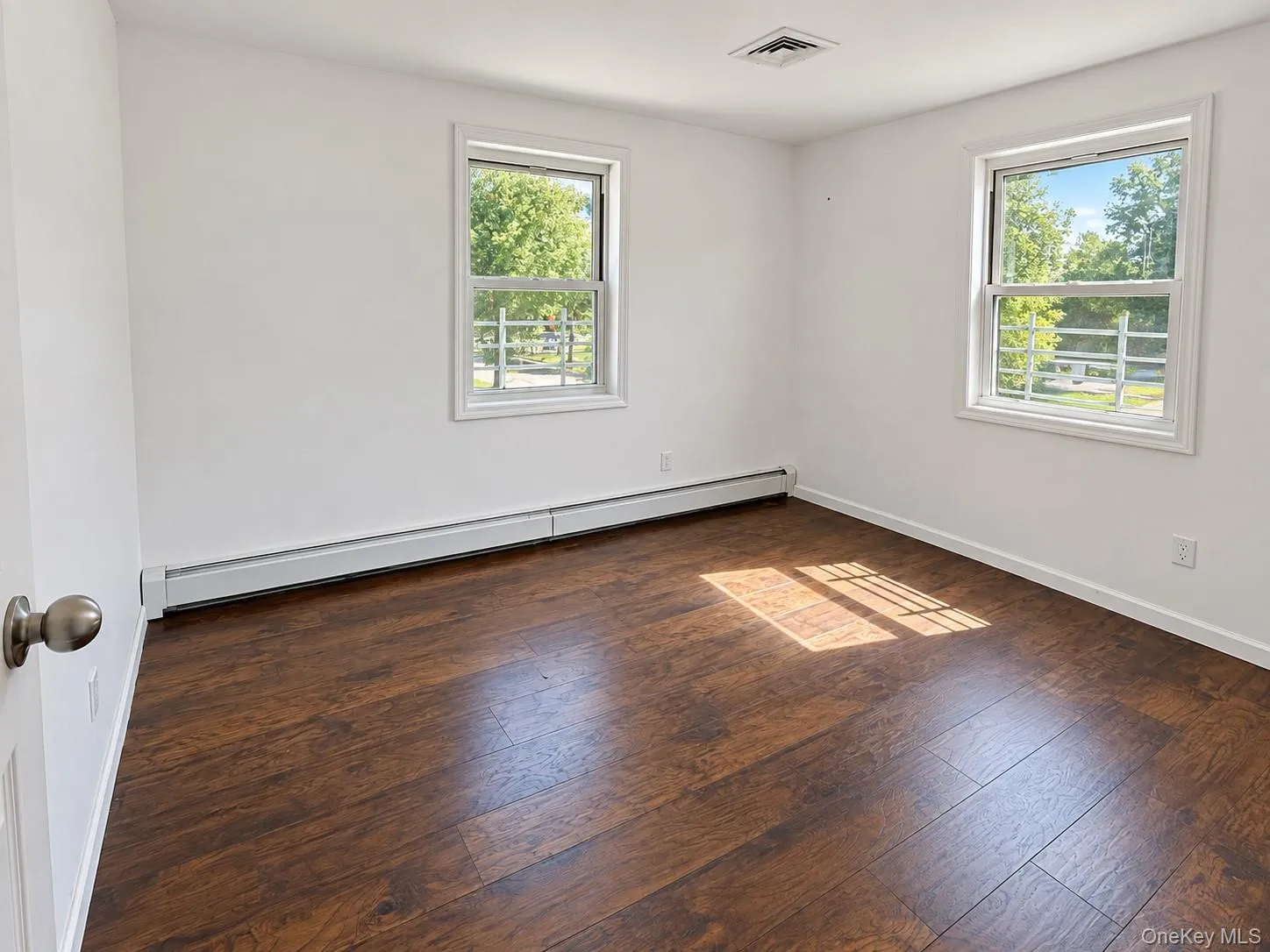 21757 77th Avenue, New York, NY, 4 Bedrooms Bedrooms, 10 Rooms Rooms,3 BathroomsBathrooms,Residential,For Rent,77th,0,1051536 21757 77th Avenue, New York, NY, 4 Bedrooms Bedrooms, 10 Rooms Rooms,3 BathroomsBathrooms,Residential,For Rent,77th,0,1051536