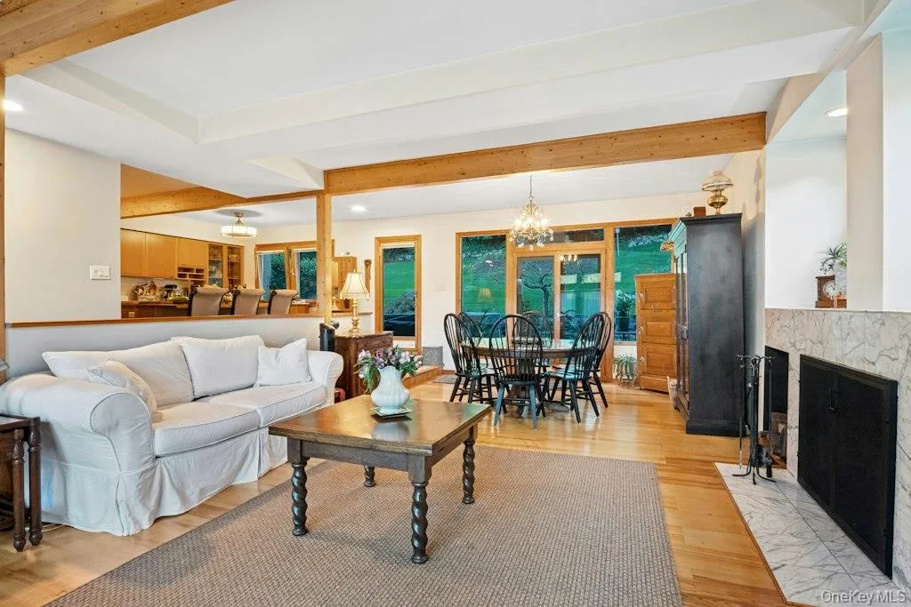 12 Deer Ridge Road, Bedford, NY, 3 Bedrooms Bedrooms, 8 Rooms Rooms,2 BathroomsBathrooms,Residential,For Rent,Deer Ridge,0,1051540 12 Deer Ridge Road, Bedford, NY, 3 Bedrooms Bedrooms, 8 Rooms Rooms,2 BathroomsBathrooms,Residential,For Rent,Deer Ridge,0,1051540