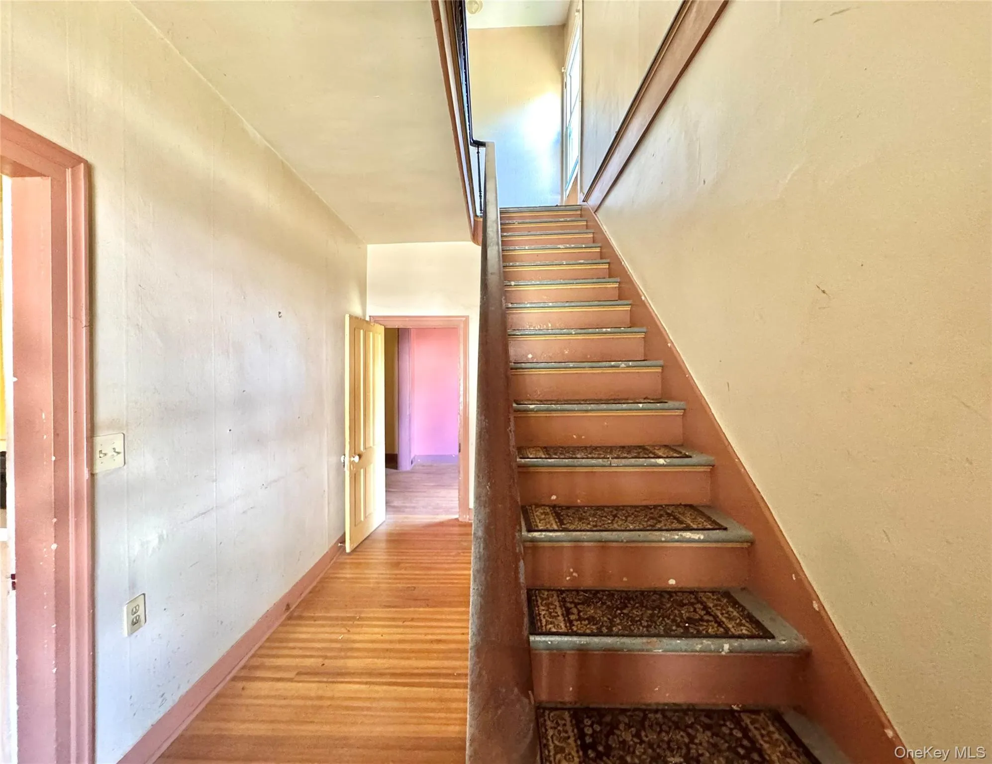 571 Main Street, Cairo, NY, 3 Bedrooms Bedrooms, 6 Rooms Rooms,1 BathroomBathrooms,Residential,For Rent,Main,0,1051545 571 Main Street, Cairo, NY, 3 Bedrooms Bedrooms, 6 Rooms Rooms,1 BathroomBathrooms,Residential,For Rent,Main,0,1051545