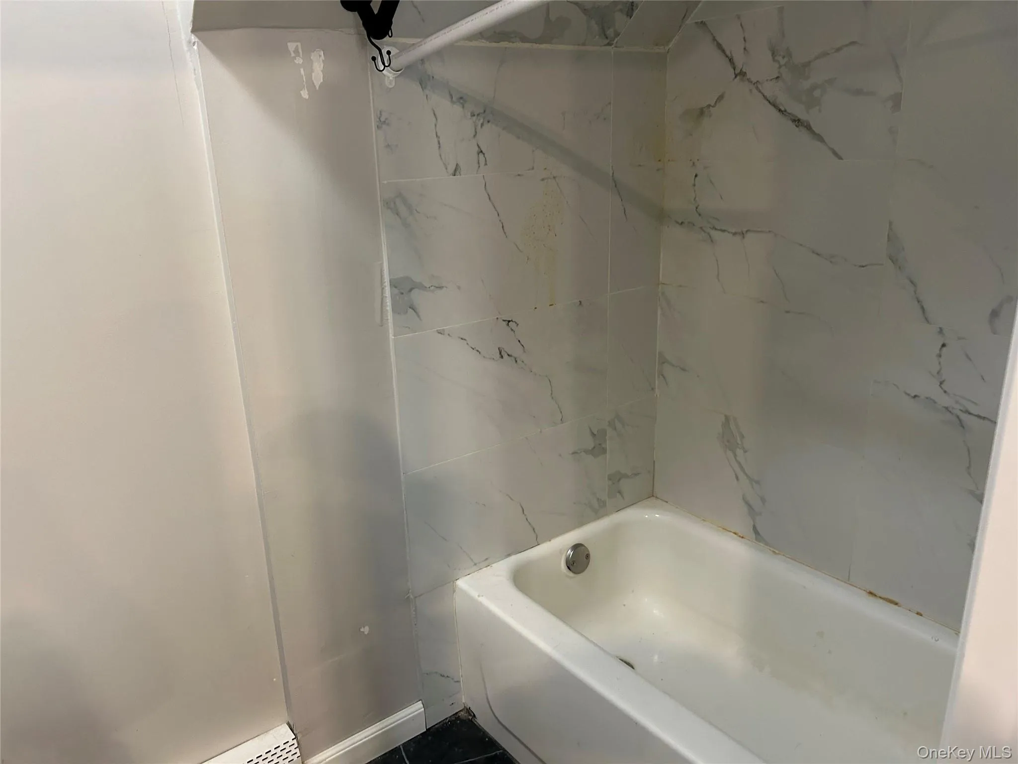 94 Highland Avenue, Clarkstown, NY, 1 Bedroom Bedrooms, 2 Room Rooms,1 BathroomBathrooms,Residential Lease,For Rent,Highland,0,1051547 94 Highland Avenue, Clarkstown, NY, 1 Bedroom Bedrooms, 2 Room Rooms,1 BathroomBathrooms,Residential Lease,For Rent,Highland,0,1051547