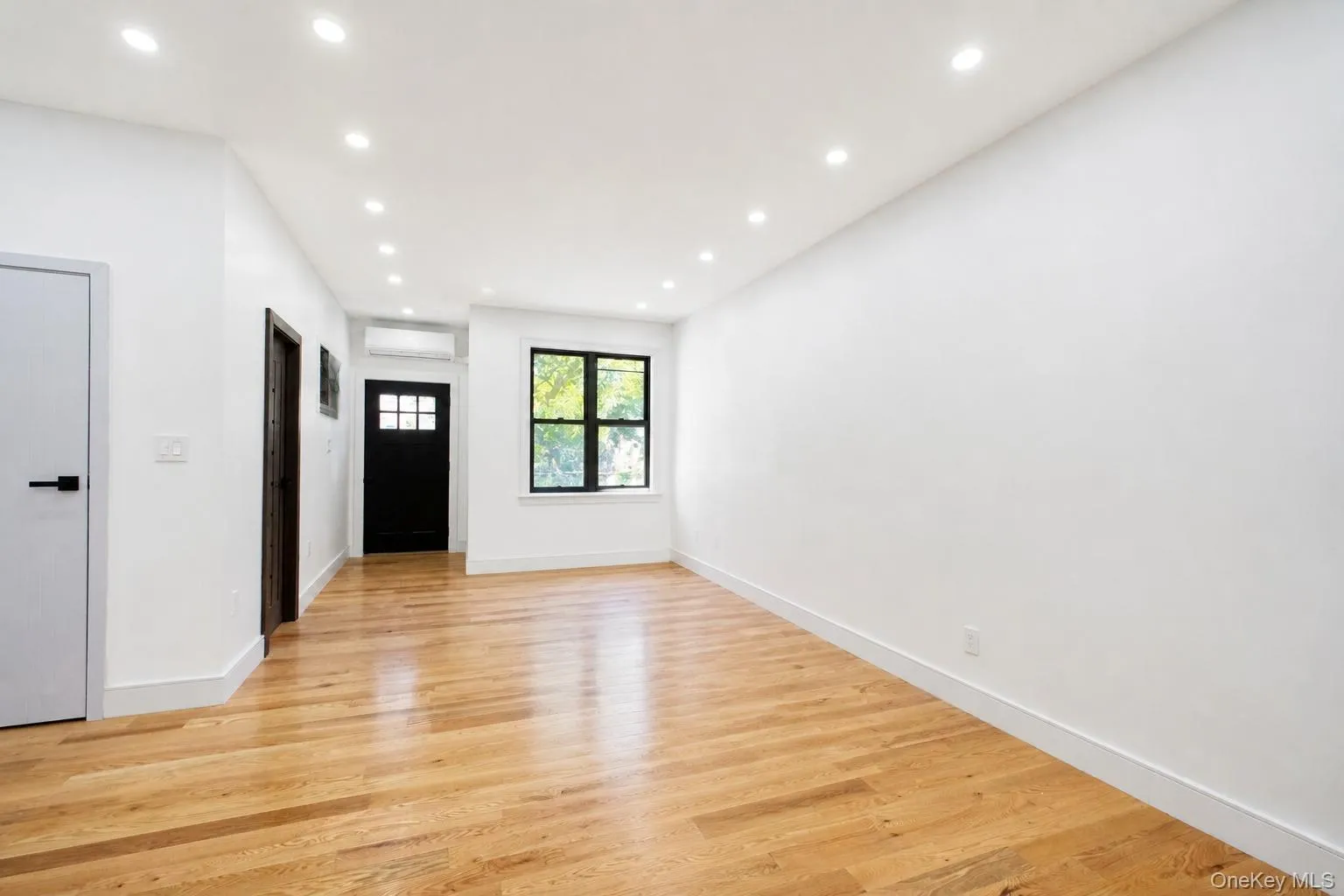 1194 Albany Avenue, New York, NY, 6 Bedrooms Bedrooms, 11 Rooms Rooms,2 BathroomsBathrooms,Residential,For Rent,Albany,0,1051548 1194 Albany Avenue, New York, NY, 6 Bedrooms Bedrooms, 11 Rooms Rooms,2 BathroomsBathrooms,Residential,For Rent,Albany,0,1051548