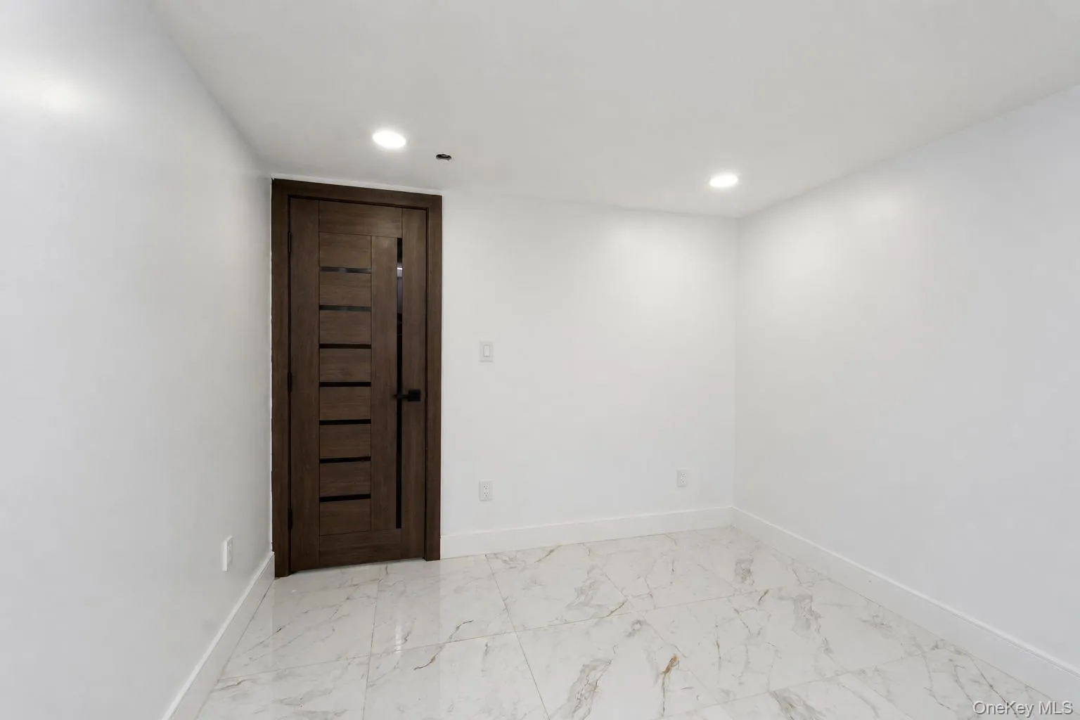 1194 Albany Avenue, New York, NY, 6 Bedrooms Bedrooms, 11 Rooms Rooms,2 BathroomsBathrooms,Residential,For Rent,Albany,0,1051548 1194 Albany Avenue, New York, NY, 6 Bedrooms Bedrooms, 11 Rooms Rooms,2 BathroomsBathrooms,Residential,For Rent,Albany,0,1051548
