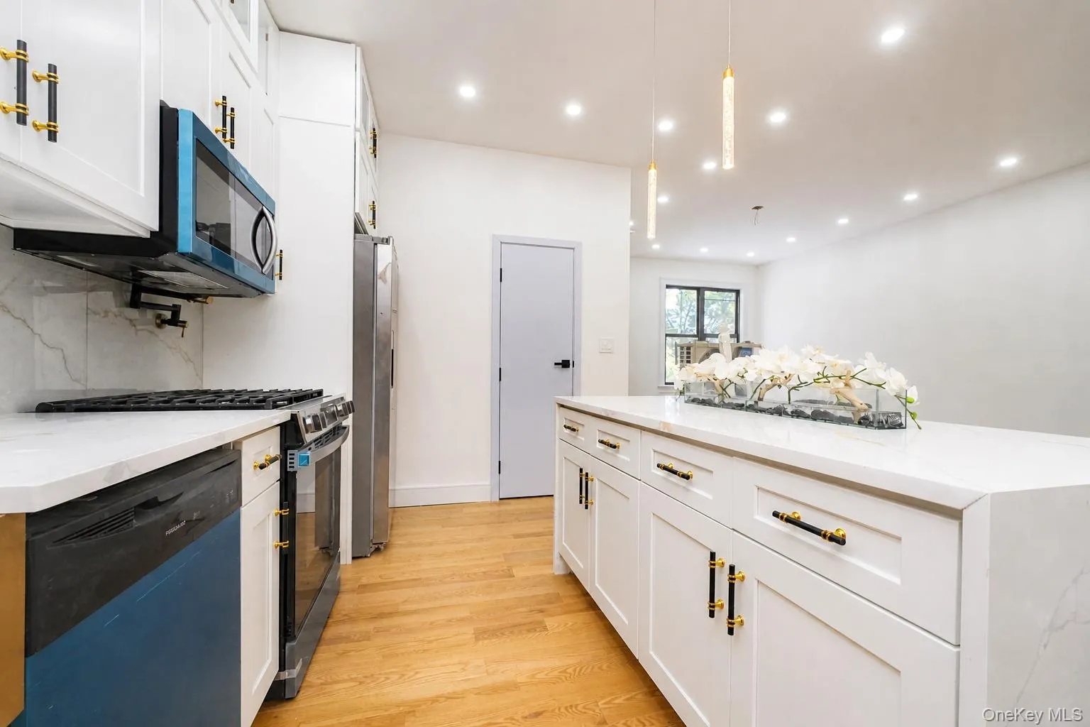 1194 Albany Avenue, New York, NY, 6 Bedrooms Bedrooms, 11 Rooms Rooms,2 BathroomsBathrooms,Residential,For Rent,Albany,0,1051548 1194 Albany Avenue, New York, NY, 6 Bedrooms Bedrooms, 11 Rooms Rooms,2 BathroomsBathrooms,Residential,For Rent,Albany,0,1051548