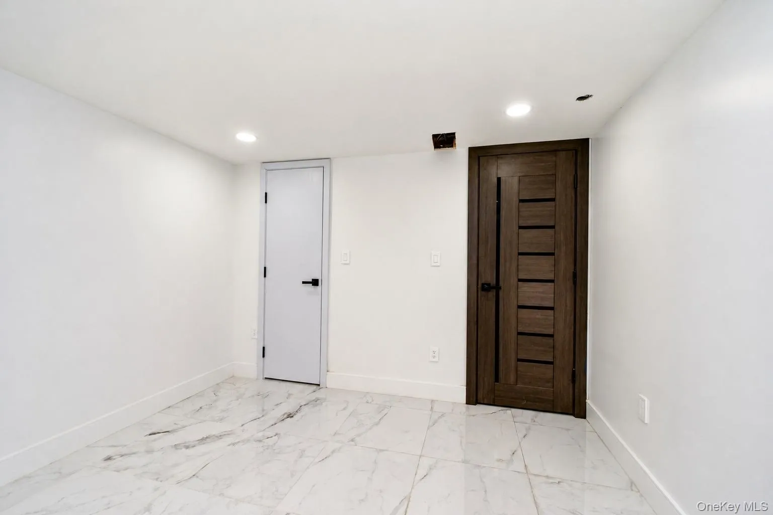 1194 Albany Avenue, New York, NY, 6 Bedrooms Bedrooms, 11 Rooms Rooms,2 BathroomsBathrooms,Residential,For Rent,Albany,0,1051548 1194 Albany Avenue, New York, NY, 6 Bedrooms Bedrooms, 11 Rooms Rooms,2 BathroomsBathrooms,Residential,For Rent,Albany,0,1051548