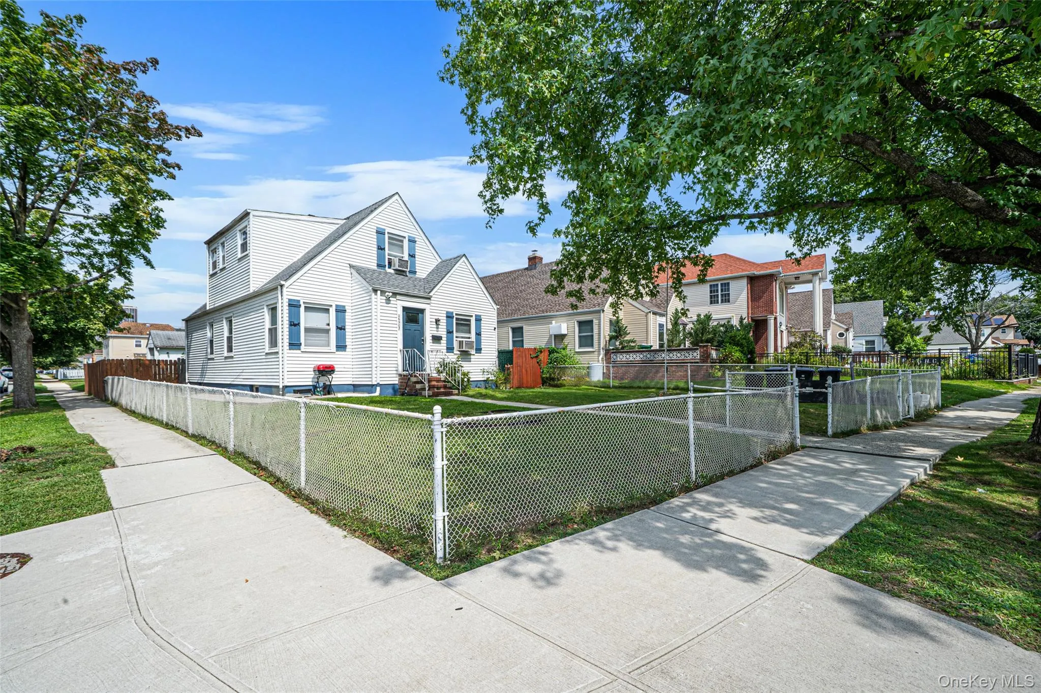 26903 Union Turnpike, New York, NY, 4 Bedrooms Bedrooms, 5 Rooms Rooms,3 BathroomsBathrooms,Residential,For Rent,Union,0,1051556 26903 Union Turnpike, New York, NY, 4 Bedrooms Bedrooms, 5 Rooms Rooms,3 BathroomsBathrooms,Residential,For Rent,Union,0,1051556