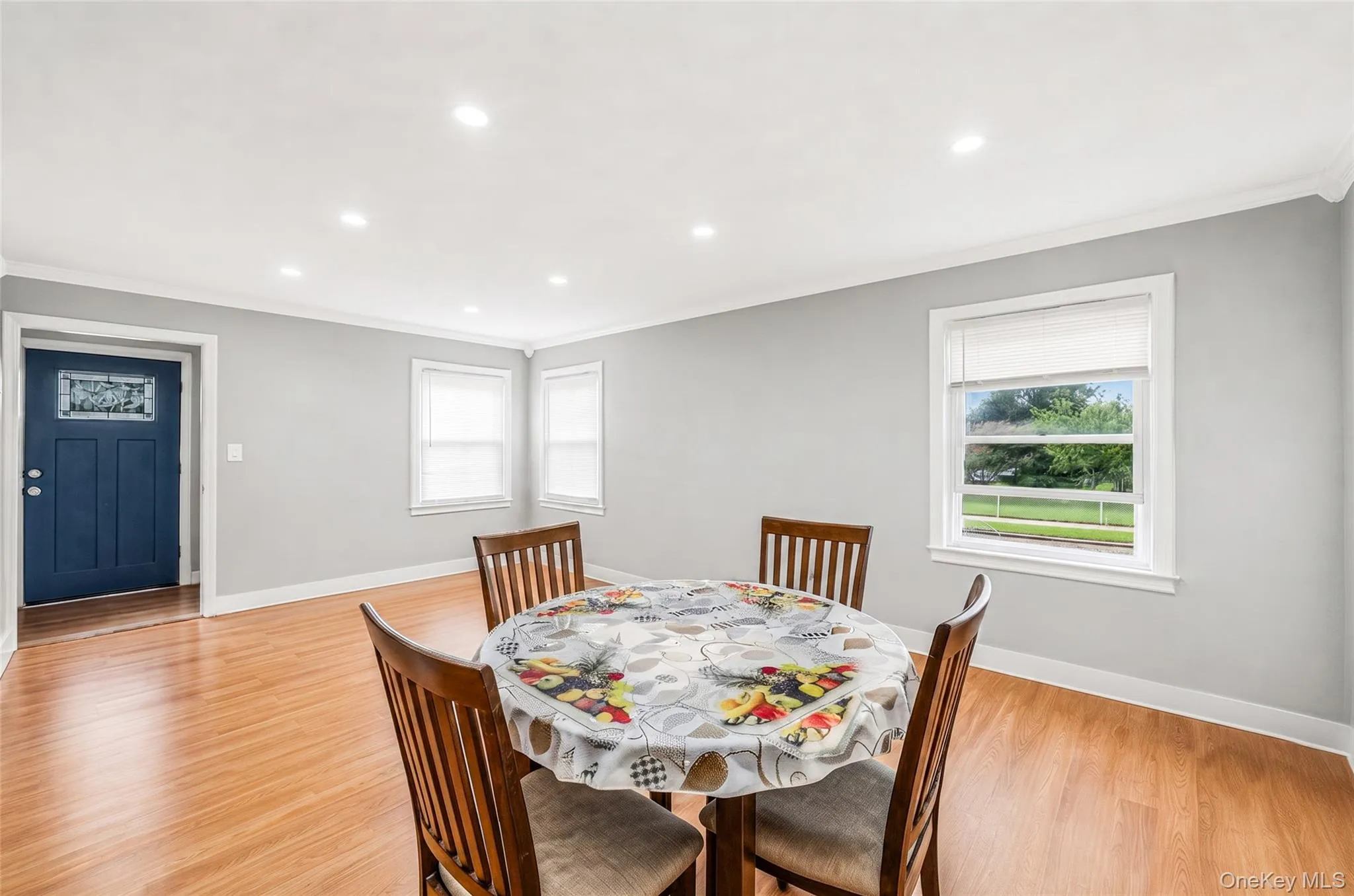 26903 Union Turnpike, New York, NY, 4 Bedrooms Bedrooms, 5 Rooms Rooms,3 BathroomsBathrooms,Residential,For Rent,Union,0,1051556 26903 Union Turnpike, New York, NY, 4 Bedrooms Bedrooms, 5 Rooms Rooms,3 BathroomsBathrooms,Residential,For Rent,Union,0,1051556