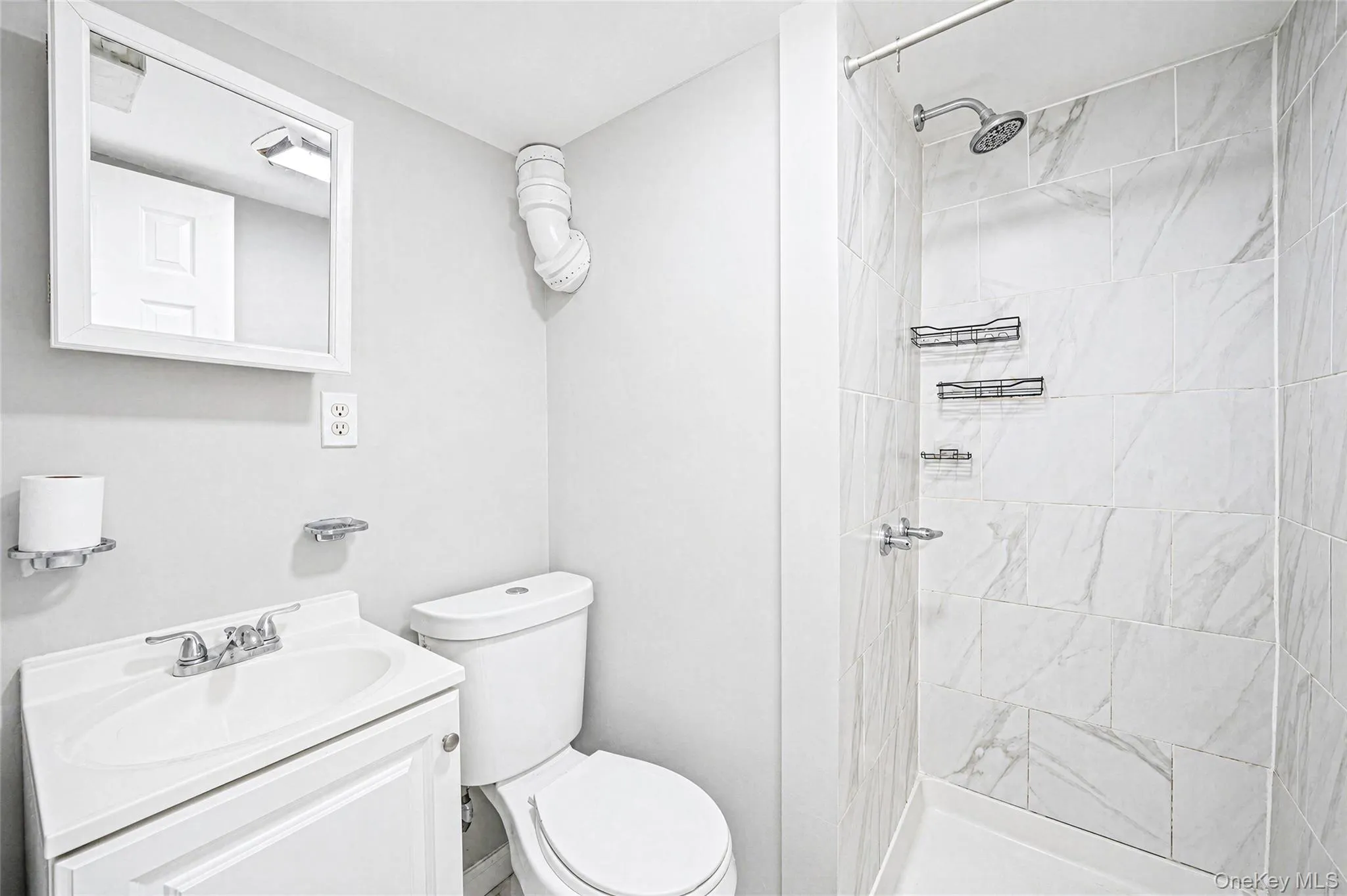 26903 Union Turnpike, New York, NY, 4 Bedrooms Bedrooms, 5 Rooms Rooms,3 BathroomsBathrooms,Residential,For Rent,Union,0,1051556 26903 Union Turnpike, New York, NY, 4 Bedrooms Bedrooms, 5 Rooms Rooms,3 BathroomsBathrooms,Residential,For Rent,Union,0,1051556