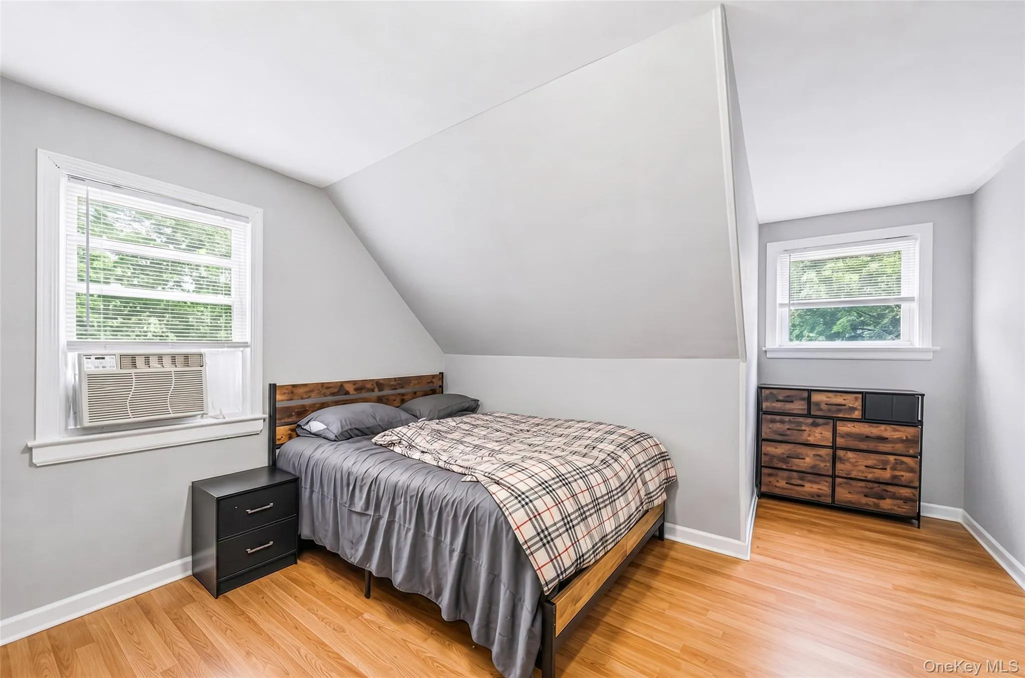 26903 Union Turnpike, New York, NY, 4 Bedrooms Bedrooms, 5 Rooms Rooms,3 BathroomsBathrooms,Residential,For Rent,Union,0,1051556 26903 Union Turnpike, New York, NY, 4 Bedrooms Bedrooms, 5 Rooms Rooms,3 BathroomsBathrooms,Residential,For Rent,Union,0,1051556