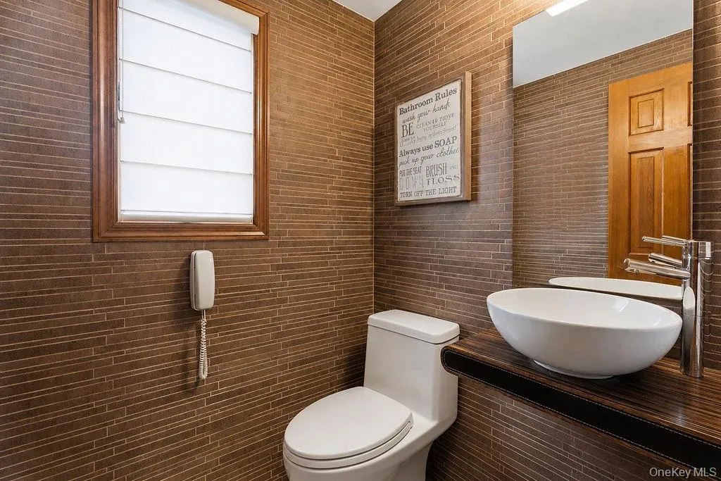 158-31 86th Street, New York, NY, 3 Bedrooms Bedrooms, 10 Rooms Rooms,2 BathroomsBathrooms,Residential,For Rent,86th,0,1051557 158-31 86th Street, New York, NY, 3 Bedrooms Bedrooms, 10 Rooms Rooms,2 BathroomsBathrooms,Residential,For Rent,86th,0,1051557