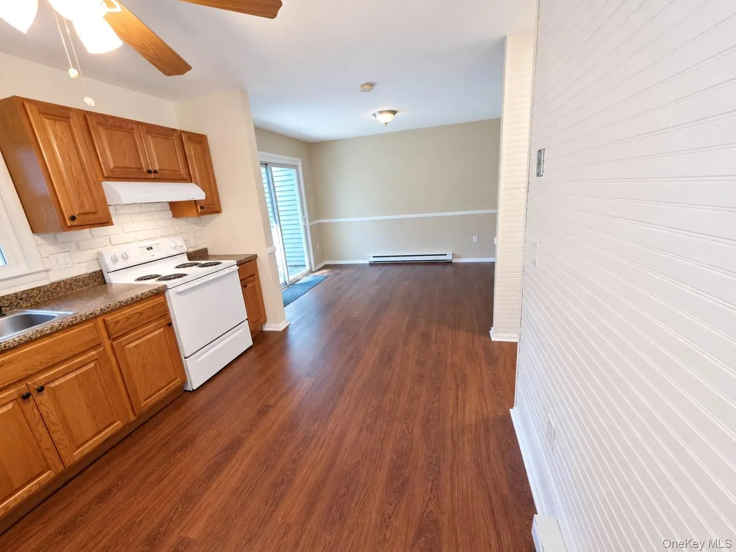 11 Creekview Court, Wappinger, NY, 2 Bedrooms Bedrooms, 4 Rooms Rooms,1 BathroomBathrooms,Residential Lease,For Rent,Creekview,0,1051562 11 Creekview Court, Wappinger, NY, 2 Bedrooms Bedrooms, 4 Rooms Rooms,1 BathroomBathrooms,Residential Lease,For Rent,Creekview,0,1051562