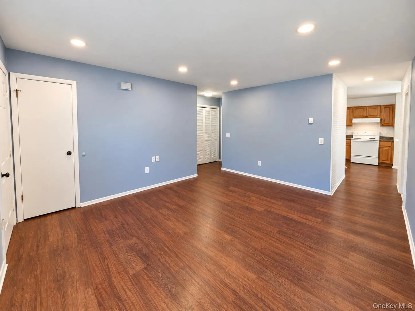 11 Creekview Court, Wappinger, NY, 2 Bedrooms Bedrooms, 4 Rooms Rooms,1 BathroomBathrooms,Residential Lease,For Rent,Creekview,0,1051562 11 Creekview Court, Wappinger, NY, 2 Bedrooms Bedrooms, 4 Rooms Rooms,1 BathroomBathrooms,Residential Lease,For Rent,Creekview,0,1051562