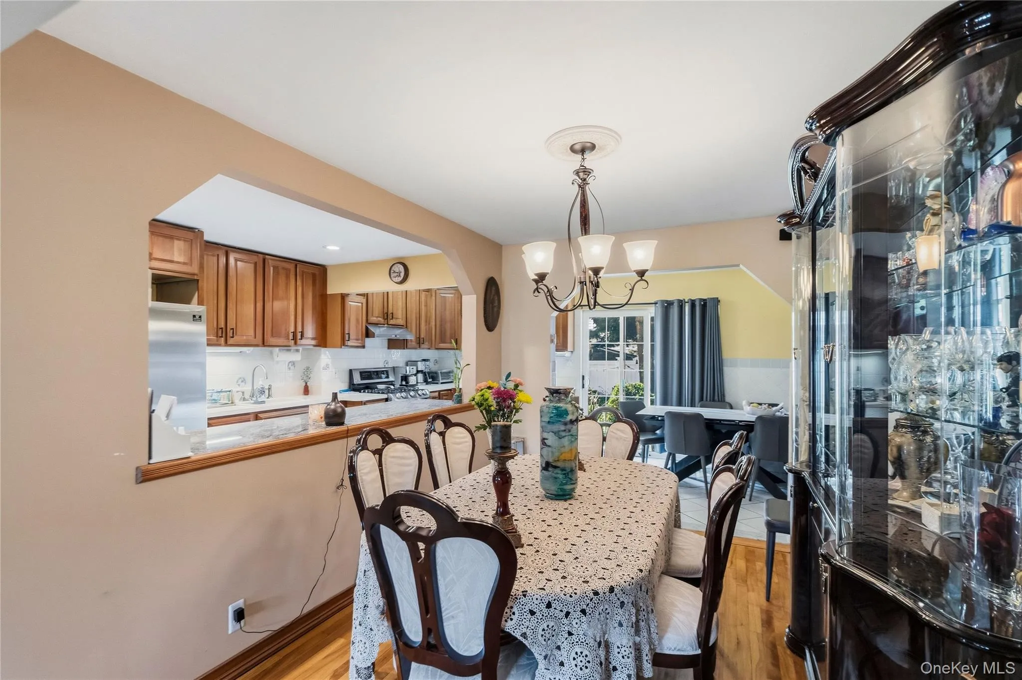 14 Mayfair Lane, Oyster Bay, NY, 4 Bedrooms Bedrooms, 7 Rooms Rooms,2 BathroomsBathrooms,Residential,For Rent,Mayfair,0,1051563 14 Mayfair Lane, Oyster Bay, NY, 4 Bedrooms Bedrooms, 7 Rooms Rooms,2 BathroomsBathrooms,Residential,For Rent,Mayfair,0,1051563