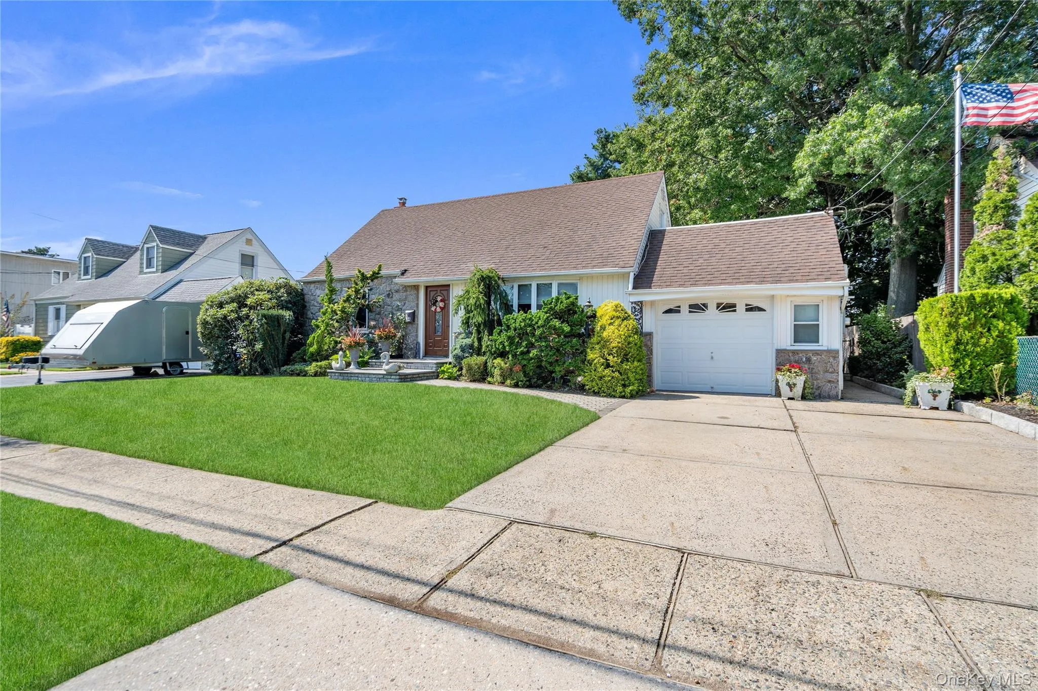 14 Mayfair Lane, Oyster Bay, NY, 4 Bedrooms Bedrooms, 7 Rooms Rooms,2 BathroomsBathrooms,Residential,For Rent,Mayfair,0,1051563 14 Mayfair Lane, Oyster Bay, NY, 4 Bedrooms Bedrooms, 7 Rooms Rooms,2 BathroomsBathrooms,Residential,For Rent,Mayfair,0,1051563