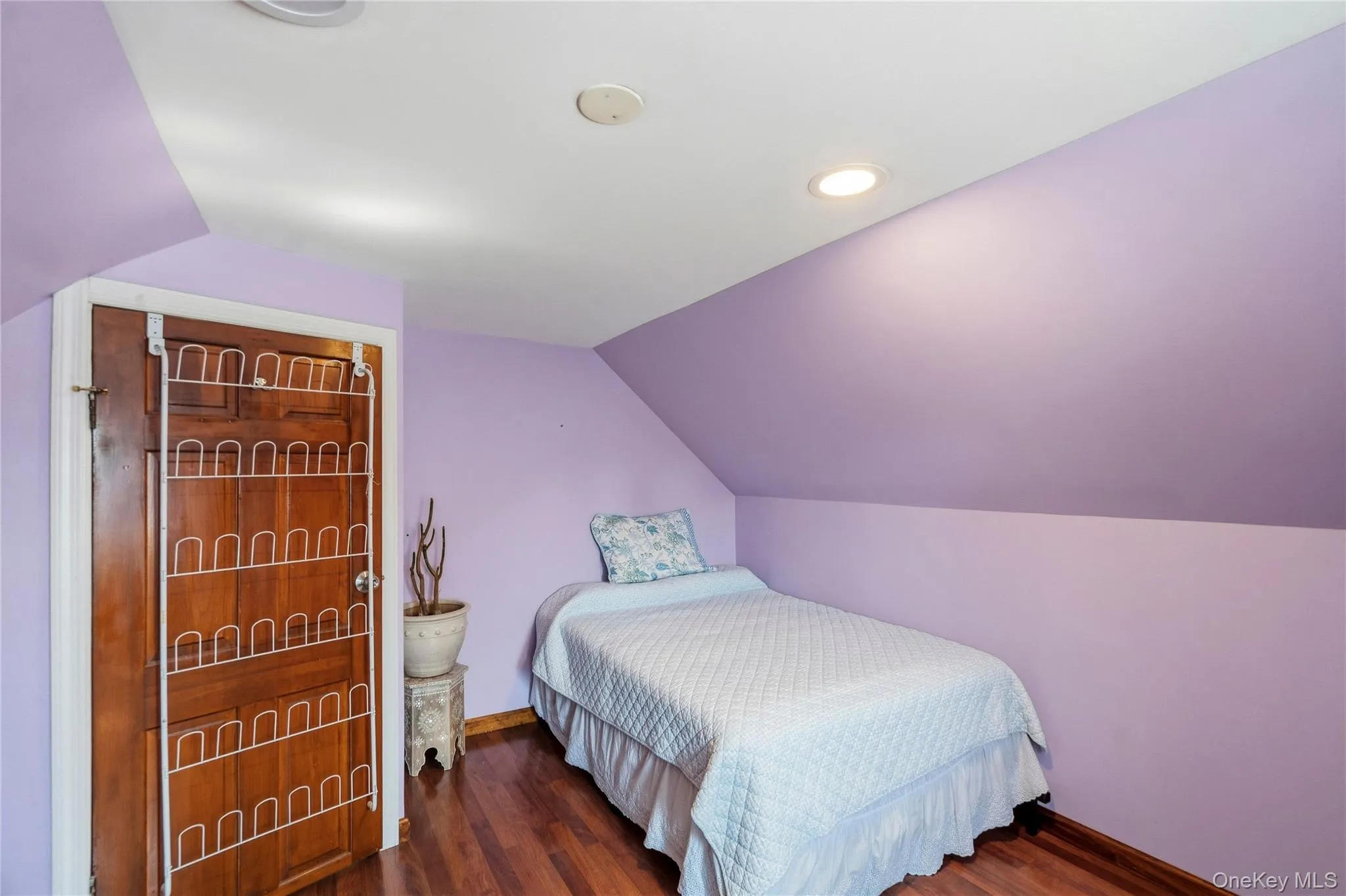 14 Mayfair Lane, Oyster Bay, NY, 4 Bedrooms Bedrooms, 7 Rooms Rooms,2 BathroomsBathrooms,Residential,For Rent,Mayfair,0,1051563 14 Mayfair Lane, Oyster Bay, NY, 4 Bedrooms Bedrooms, 7 Rooms Rooms,2 BathroomsBathrooms,Residential,For Rent,Mayfair,0,1051563