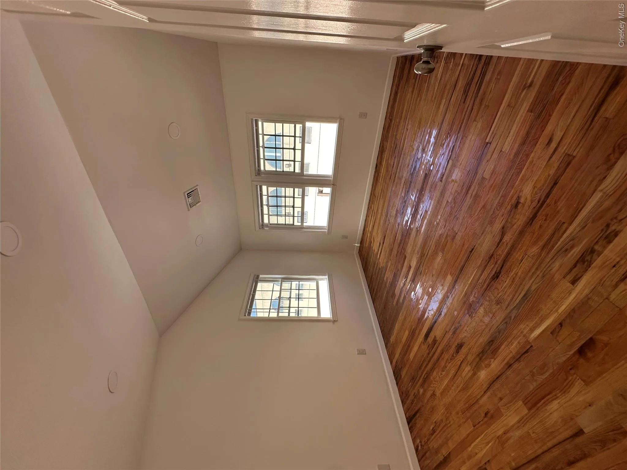 7807 Shore Road, North Hempstead, NY, 3 Bedrooms Bedrooms, 5 Rooms Rooms,2 BathroomsBathrooms,Residential Lease,For Rent,Shore,0,1051564 7807 Shore Road, North Hempstead, NY, 3 Bedrooms Bedrooms, 5 Rooms Rooms,2 BathroomsBathrooms,Residential Lease,For Rent,Shore,0,1051564