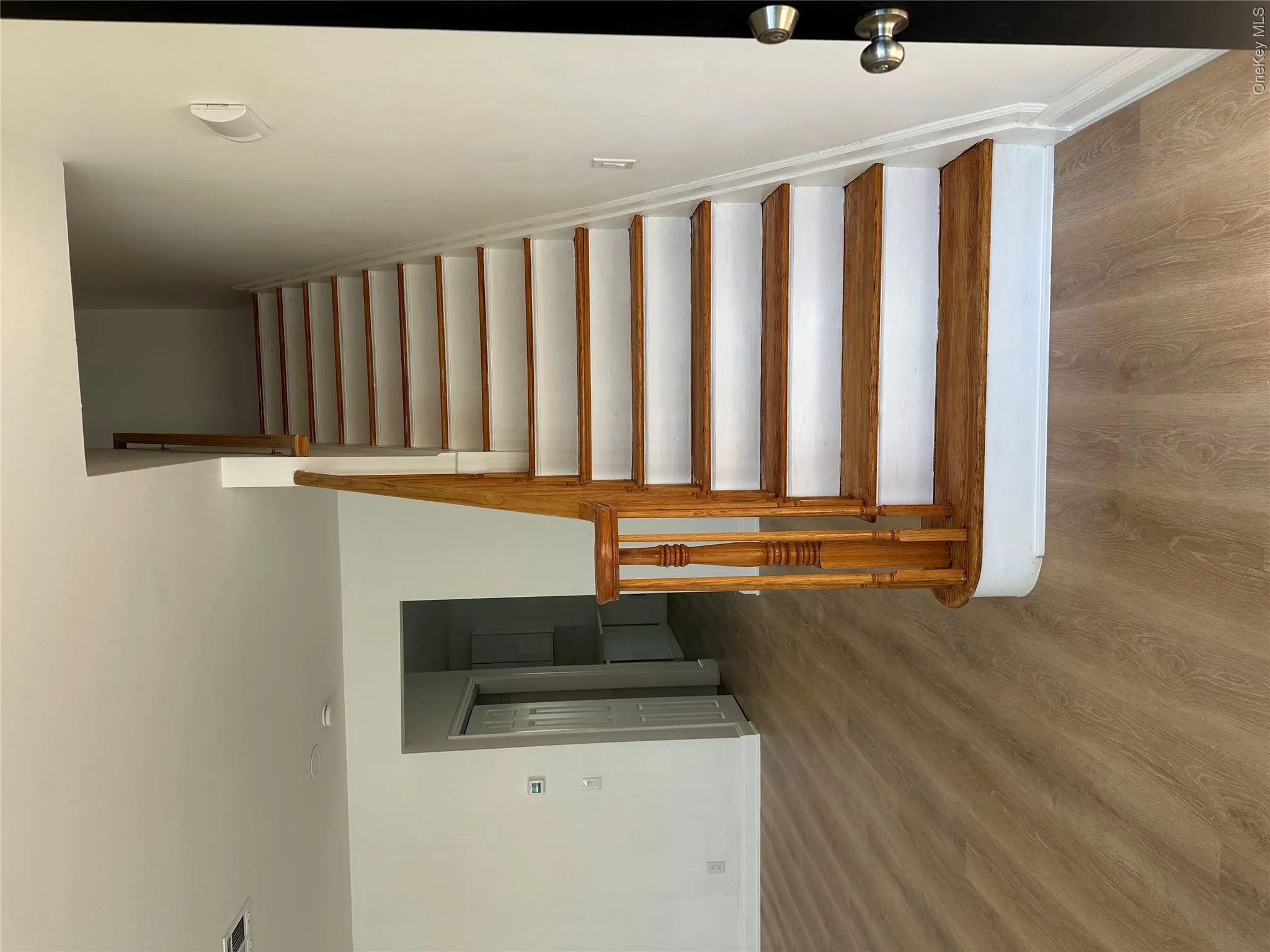 7807 Shore Road, North Hempstead, NY, 3 Bedrooms Bedrooms, 5 Rooms Rooms,2 BathroomsBathrooms,Residential Lease,For Rent,Shore,0,1051564 7807 Shore Road, North Hempstead, NY, 3 Bedrooms Bedrooms, 5 Rooms Rooms,2 BathroomsBathrooms,Residential Lease,For Rent,Shore,0,1051564
