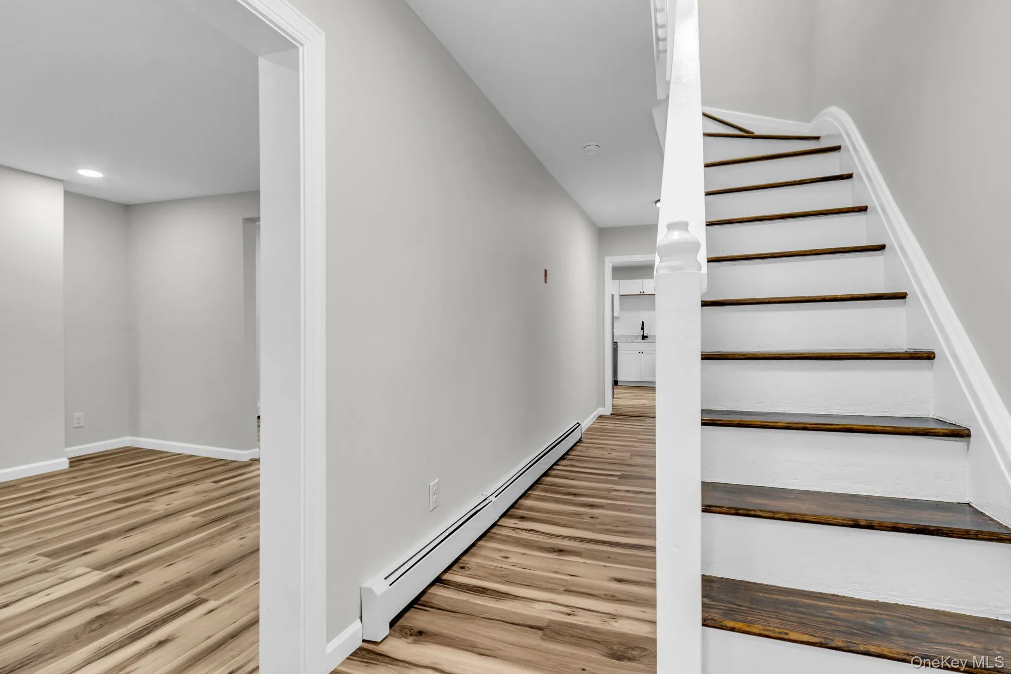 44 Glenwood Avenue, Poughkeepsie, NY, 4 Bedrooms Bedrooms, 6 Rooms Rooms,1 BathroomBathrooms,Residential,For Rent,Glenwood,0,1051578 44 Glenwood Avenue, Poughkeepsie, NY, 4 Bedrooms Bedrooms, 6 Rooms Rooms,1 BathroomBathrooms,Residential,For Rent,Glenwood,0,1051578