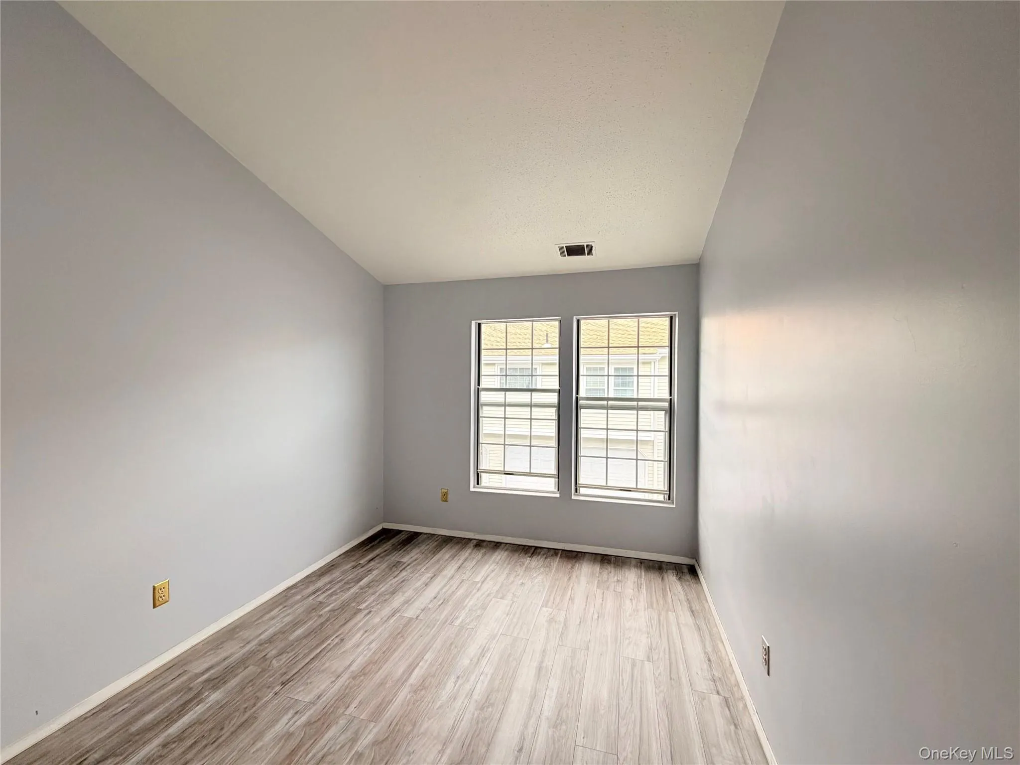 3rd bedroom 3rd bedroom