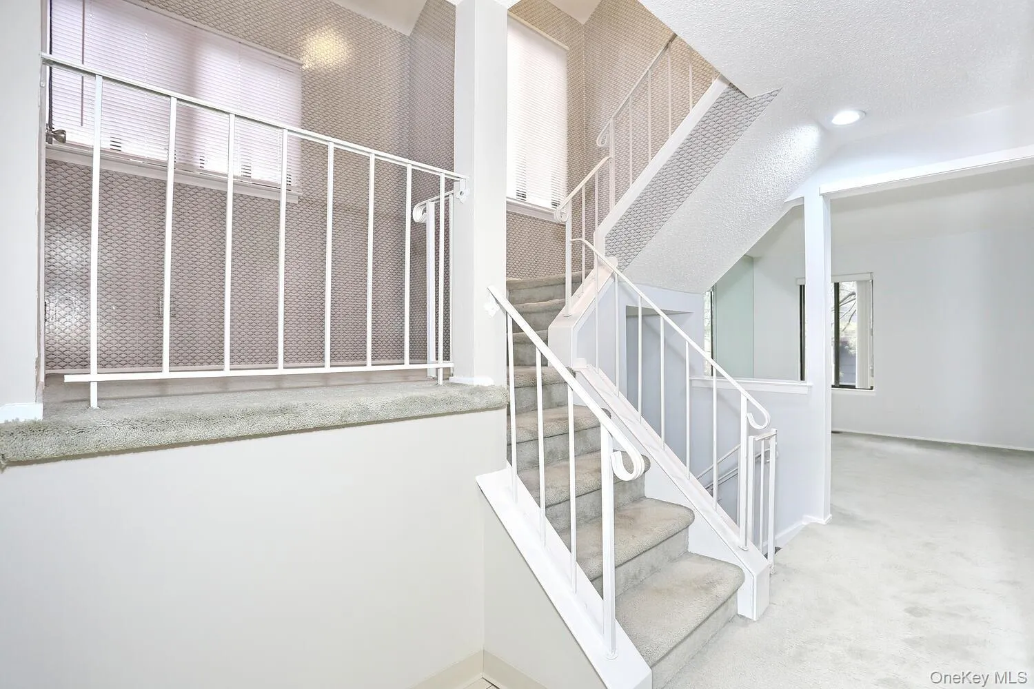 161 Treetop Circle, Clarkstown, NY, 2 Bedrooms Bedrooms, 6 Rooms Rooms,1 BathroomBathrooms,Residential Lease,For Rent,Treetop,0,1051586 161 Treetop Circle, Clarkstown, NY, 2 Bedrooms Bedrooms, 6 Rooms Rooms,1 BathroomBathrooms,Residential Lease,For Rent,Treetop,0,1051586