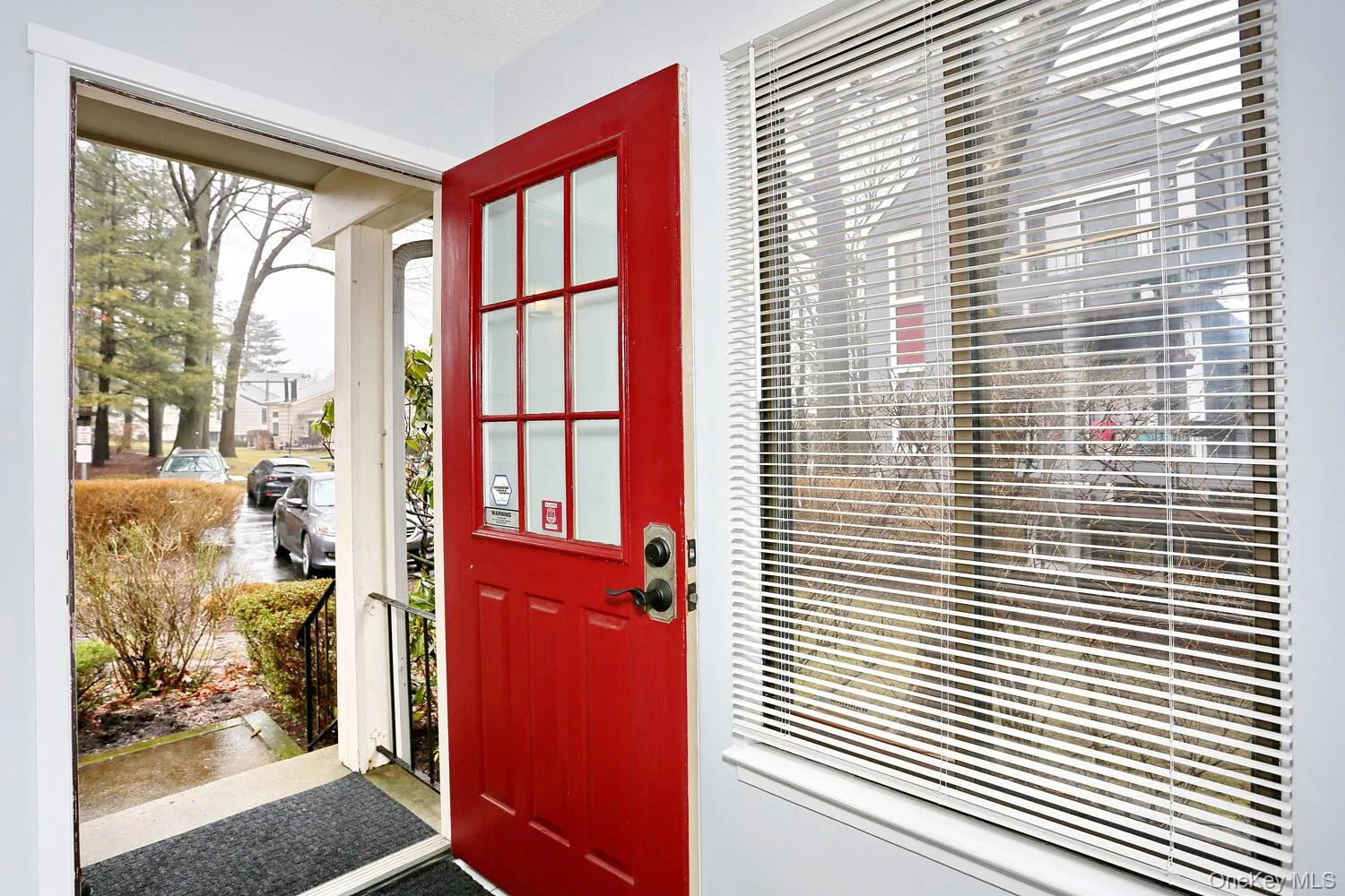 161 Treetop Circle, Clarkstown, NY, 2 Bedrooms Bedrooms, 6 Rooms Rooms,1 BathroomBathrooms,Residential Lease,For Rent,Treetop,0,1051586 161 Treetop Circle, Clarkstown, NY, 2 Bedrooms Bedrooms, 6 Rooms Rooms,1 BathroomBathrooms,Residential Lease,For Rent,Treetop,0,1051586