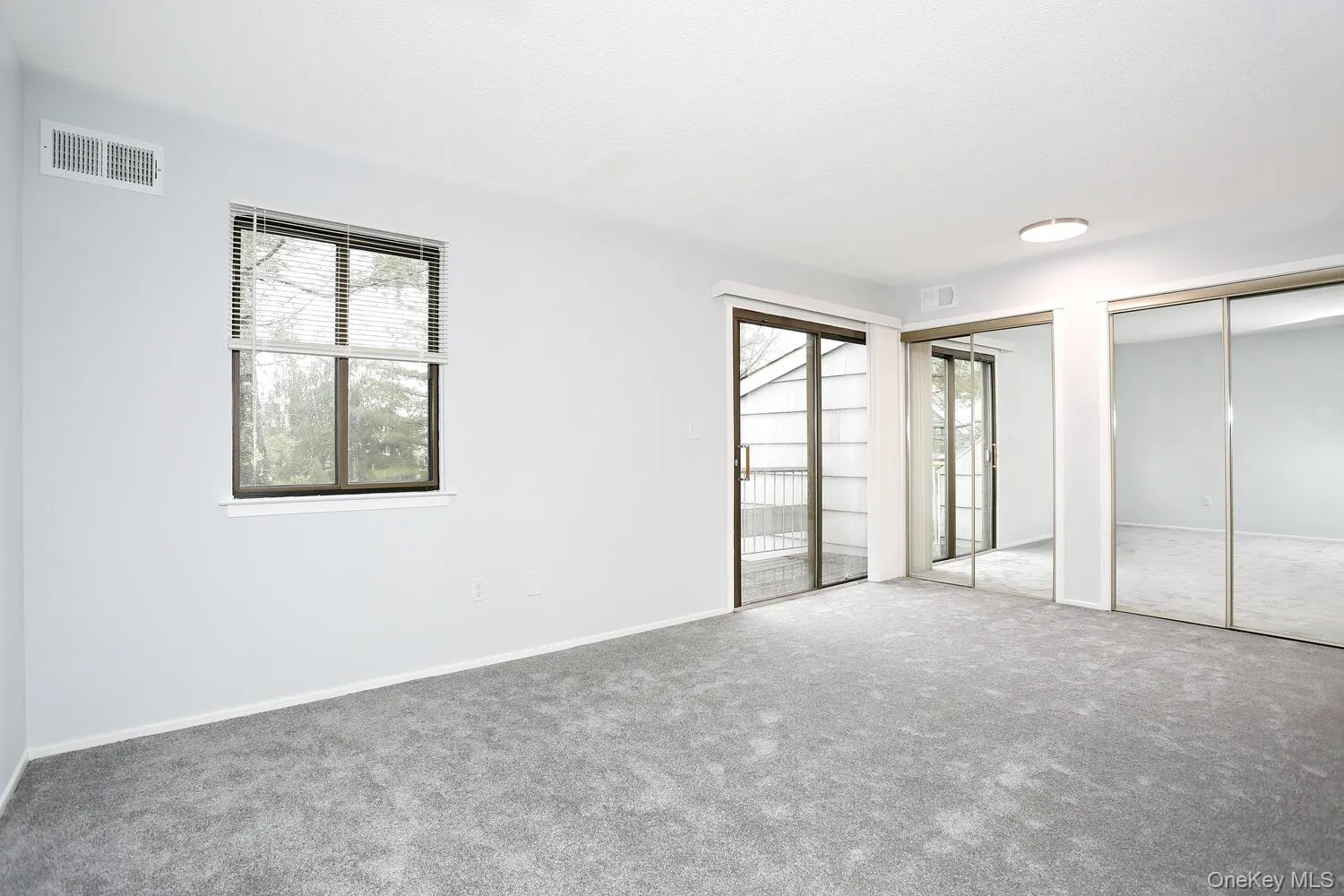 161 Treetop Circle, Clarkstown, NY, 2 Bedrooms Bedrooms, 6 Rooms Rooms,1 BathroomBathrooms,Residential Lease,For Rent,Treetop,0,1051586 161 Treetop Circle, Clarkstown, NY, 2 Bedrooms Bedrooms, 6 Rooms Rooms,1 BathroomBathrooms,Residential Lease,For Rent,Treetop,0,1051586