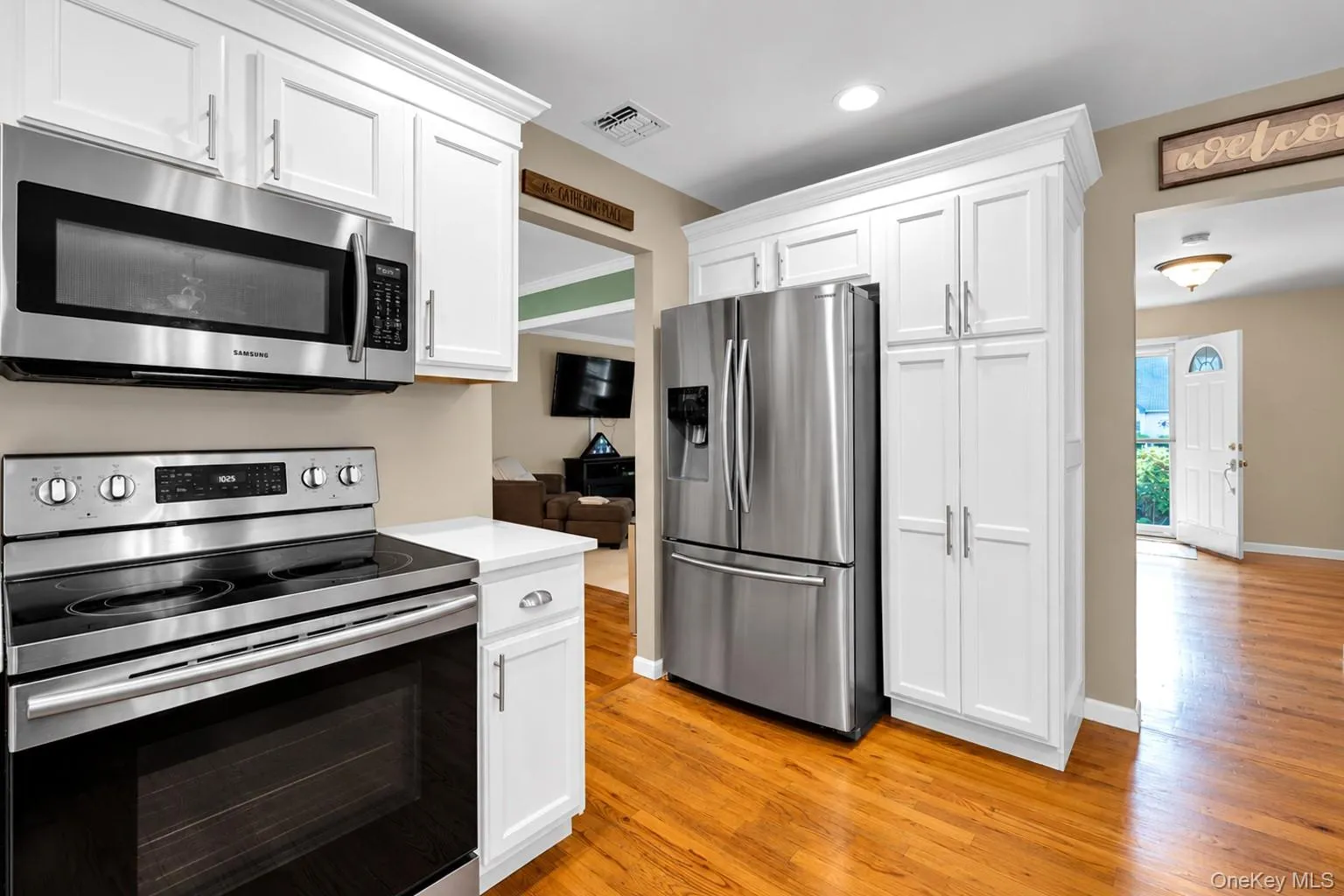 60 Scranton Avenue, Brookhaven, NY, 4 Bedrooms Bedrooms, 9 Rooms Rooms,2 BathroomsBathrooms,Residential,For Rent,Scranton,0,1051589 60 Scranton Avenue, Brookhaven, NY, 4 Bedrooms Bedrooms, 9 Rooms Rooms,2 BathroomsBathrooms,Residential,For Rent,Scranton,0,1051589