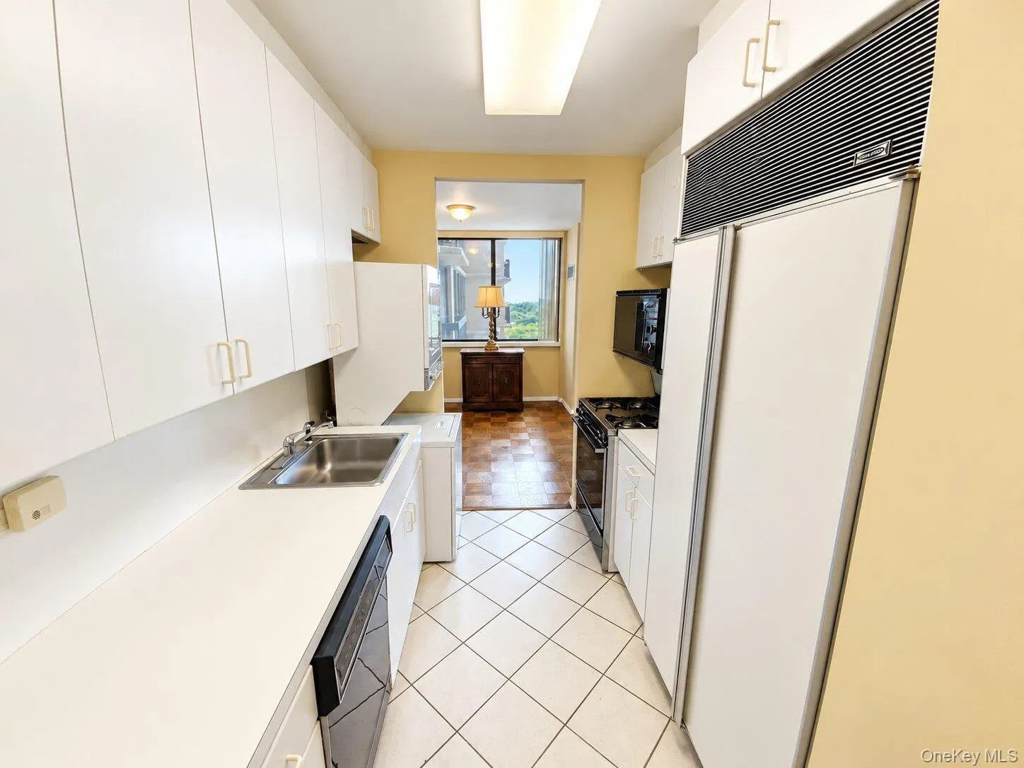 27010 Grand Central Parkway, New York, NY, 1 Bedroom Bedrooms, 5 Rooms Rooms,1 BathroomBathrooms,Residential,For Rent,Grand Central,0,1051590 27010 Grand Central Parkway, New York, NY, 1 Bedroom Bedrooms, 5 Rooms Rooms,1 BathroomBathrooms,Residential,For Rent,Grand Central,0,1051590
