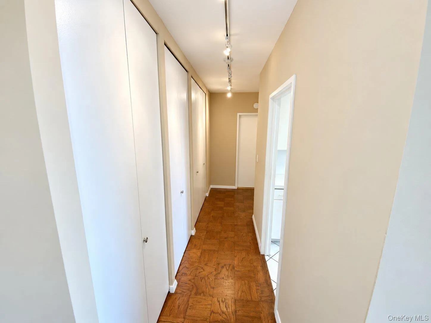 27010 Grand Central Parkway, New York, NY, 1 Bedroom Bedrooms, 5 Rooms Rooms,1 BathroomBathrooms,Residential,For Rent,Grand Central,0,1051590 27010 Grand Central Parkway, New York, NY, 1 Bedroom Bedrooms, 5 Rooms Rooms,1 BathroomBathrooms,Residential,For Rent,Grand Central,0,1051590