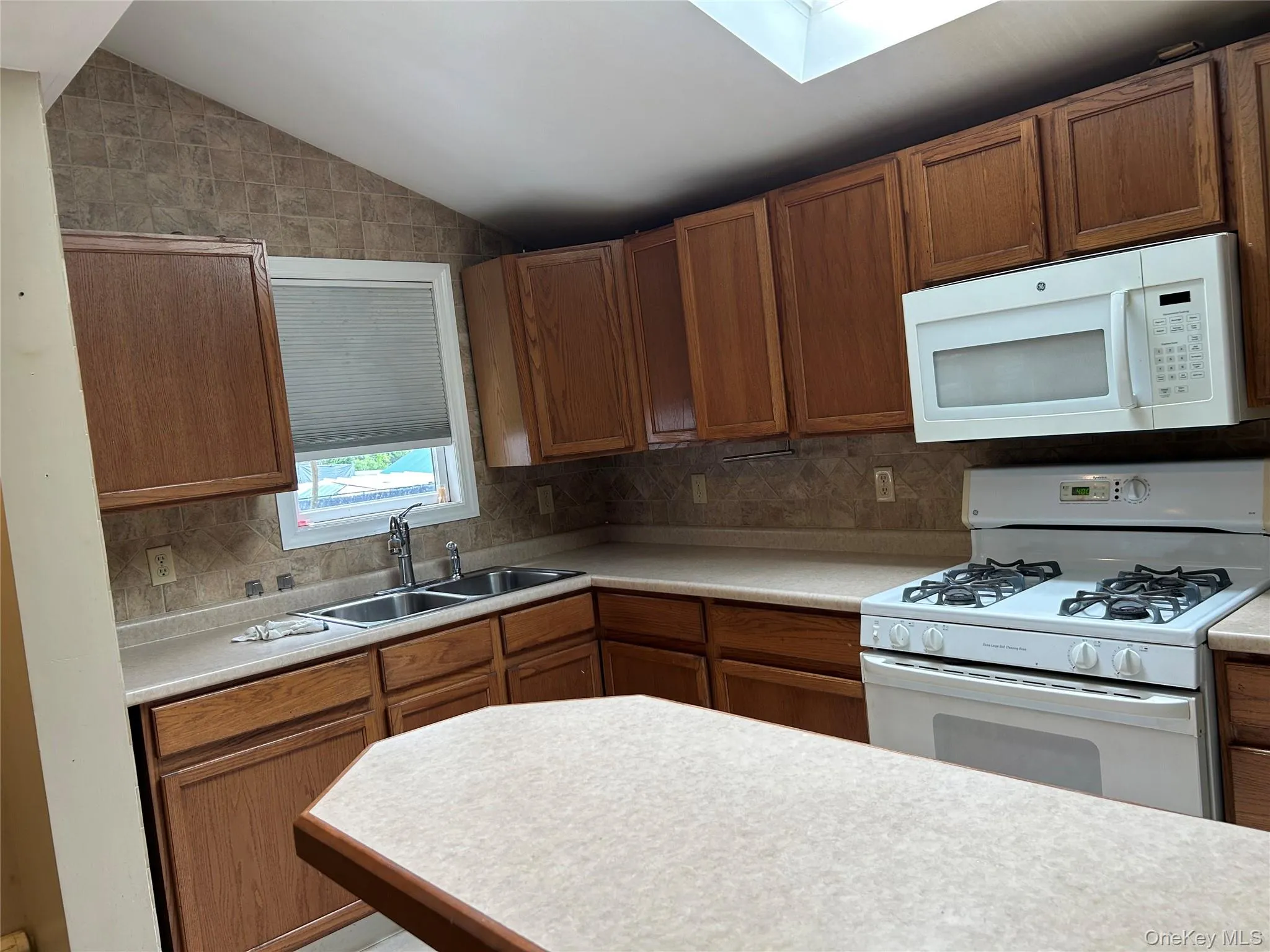 68 Ramapo Road, Haverstraw, NY, 2 Bedroom Bedrooms, 4 Room Rooms,1 BathroomBathrooms,Residential Lease,For Rent,Ramapo,0,1051591 68 Ramapo Road, Haverstraw, NY, 2 Bedroom Bedrooms, 4 Room Rooms,1 BathroomBathrooms,Residential Lease,For Rent,Ramapo,0,1051591