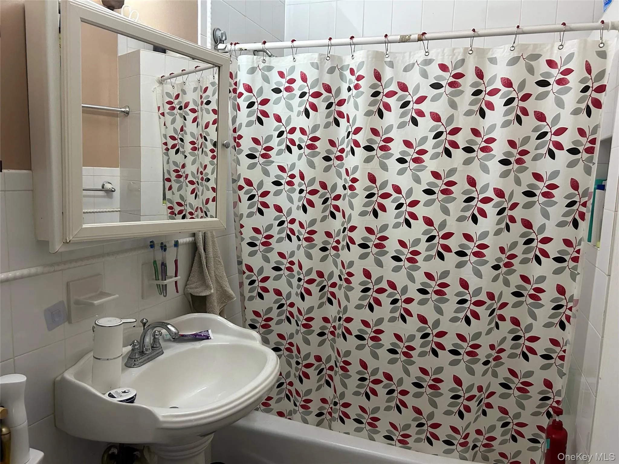 68 Ramapo Road, Haverstraw, NY, 2 Bedroom Bedrooms, 4 Room Rooms,1 BathroomBathrooms,Residential Lease,For Rent,Ramapo,0,1051591 68 Ramapo Road, Haverstraw, NY, 2 Bedroom Bedrooms, 4 Room Rooms,1 BathroomBathrooms,Residential Lease,For Rent,Ramapo,0,1051591