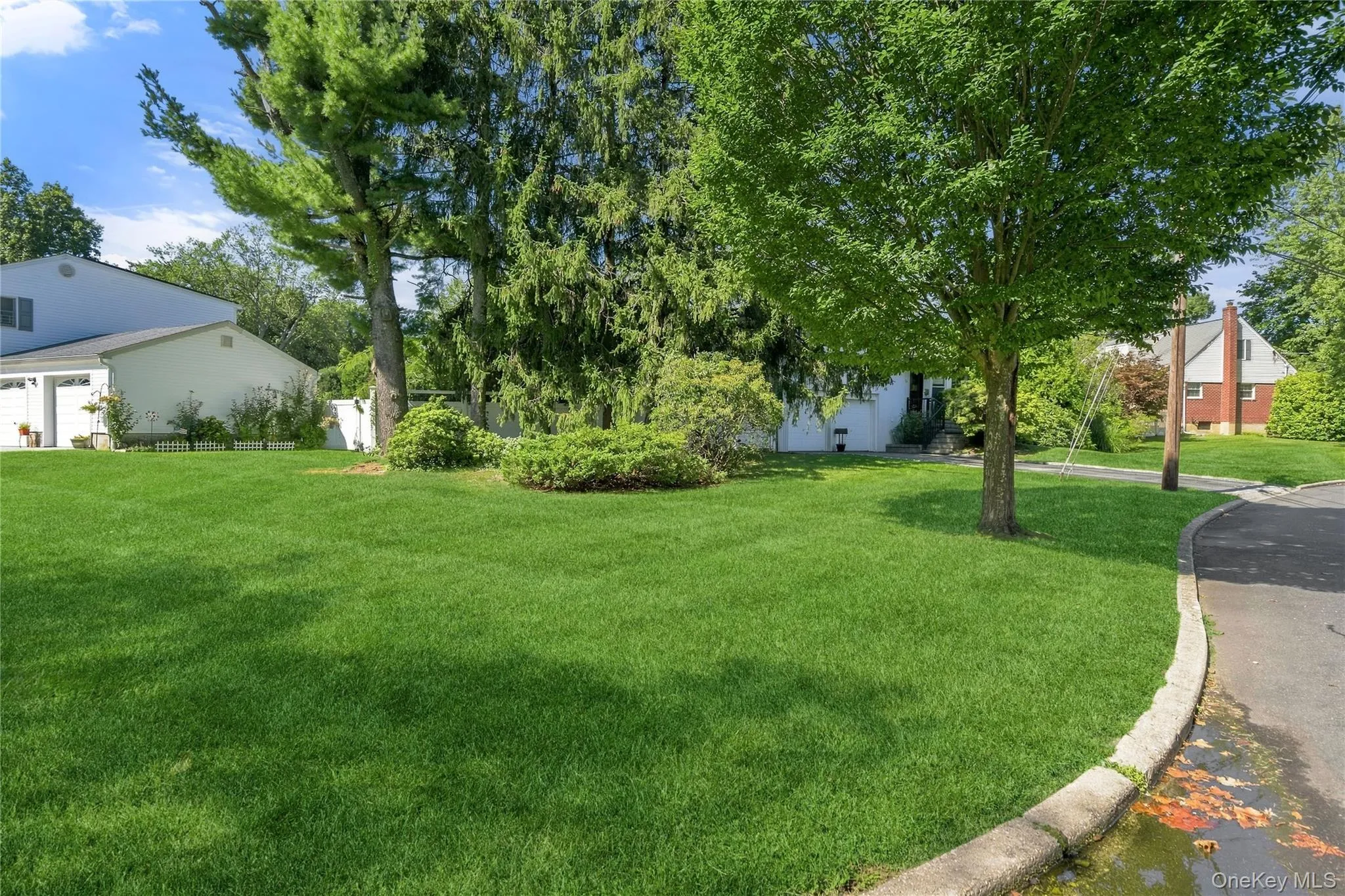19 Farms Lane, Huntington, NY, 3 Bedrooms Bedrooms, 7 Rooms Rooms,1 BathroomBathrooms,Residential,For Rent,Farms,0,1051592 19 Farms Lane, Huntington, NY, 3 Bedrooms Bedrooms, 7 Rooms Rooms,1 BathroomBathrooms,Residential,For Rent,Farms,0,1051592