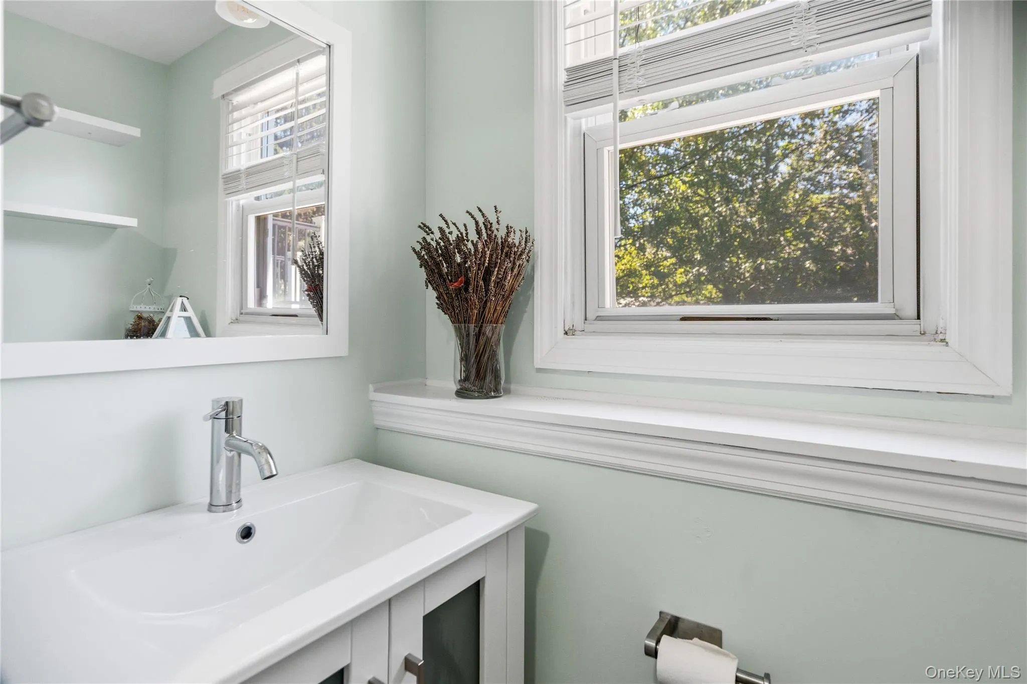 19 Farms Lane, Huntington, NY, 3 Bedrooms Bedrooms, 7 Rooms Rooms,1 BathroomBathrooms,Residential,For Rent,Farms,0,1051592 19 Farms Lane, Huntington, NY, 3 Bedrooms Bedrooms, 7 Rooms Rooms,1 BathroomBathrooms,Residential,For Rent,Farms,0,1051592