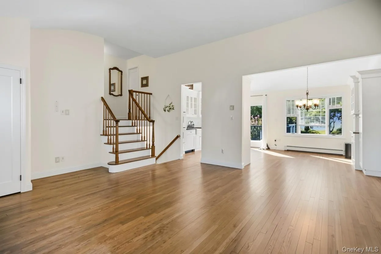 19 Farms Lane, Huntington, NY, 3 Bedrooms Bedrooms, 7 Rooms Rooms,1 BathroomBathrooms,Residential,For Rent,Farms,0,1051592 19 Farms Lane, Huntington, NY, 3 Bedrooms Bedrooms, 7 Rooms Rooms,1 BathroomBathrooms,Residential,For Rent,Farms,0,1051592