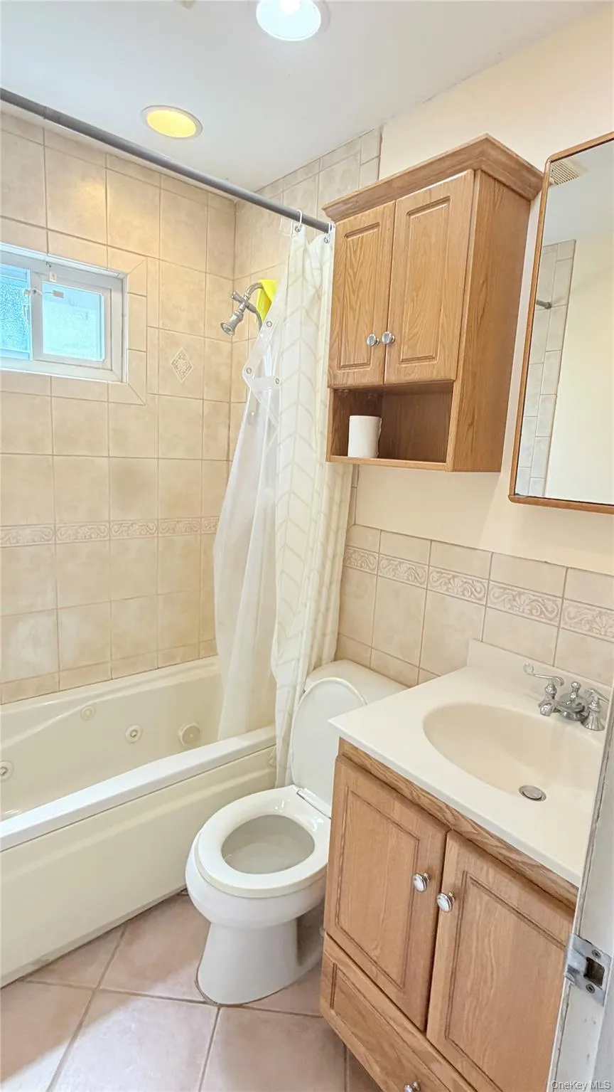 1 Higbie Drive, Islip, NY, 3 Bedrooms Bedrooms, 7 Rooms Rooms,2 BathroomsBathrooms,Residential,For Rent,Higbie,0,1051595 1 Higbie Drive, Islip, NY, 3 Bedrooms Bedrooms, 7 Rooms Rooms,2 BathroomsBathrooms,Residential,For Rent,Higbie,0,1051595