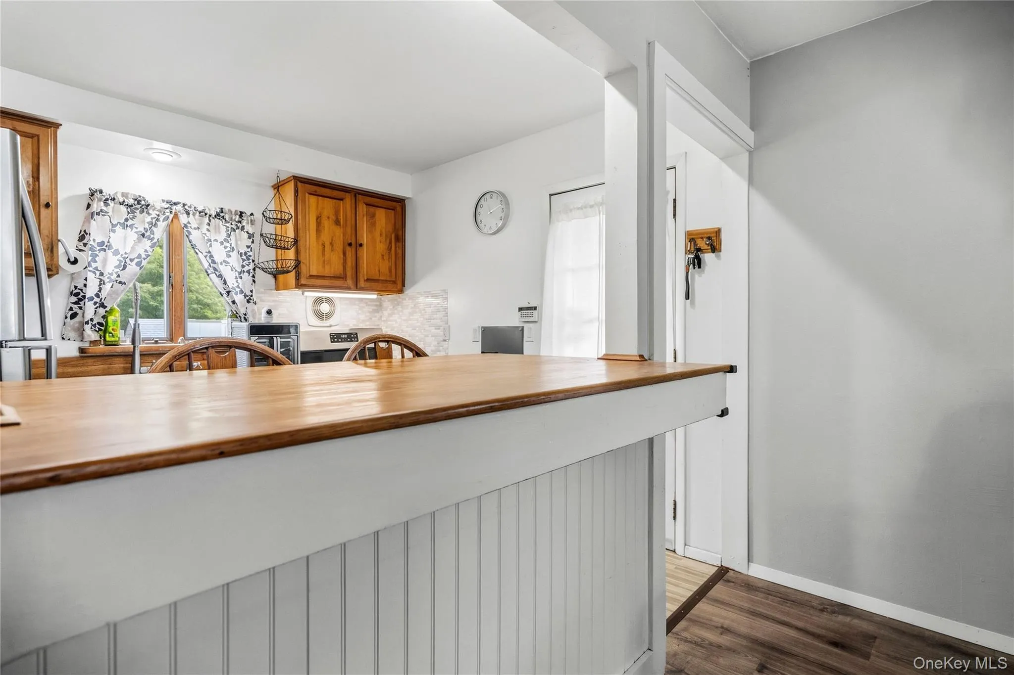 239 Cypress Drive, Brookhaven, NY, 4 Bedrooms Bedrooms, 6 Rooms Rooms,2 BathroomsBathrooms,Residential,For Rent,Cypress,0,1051596 239 Cypress Drive, Brookhaven, NY, 4 Bedrooms Bedrooms, 6 Rooms Rooms,2 BathroomsBathrooms,Residential,For Rent,Cypress,0,1051596