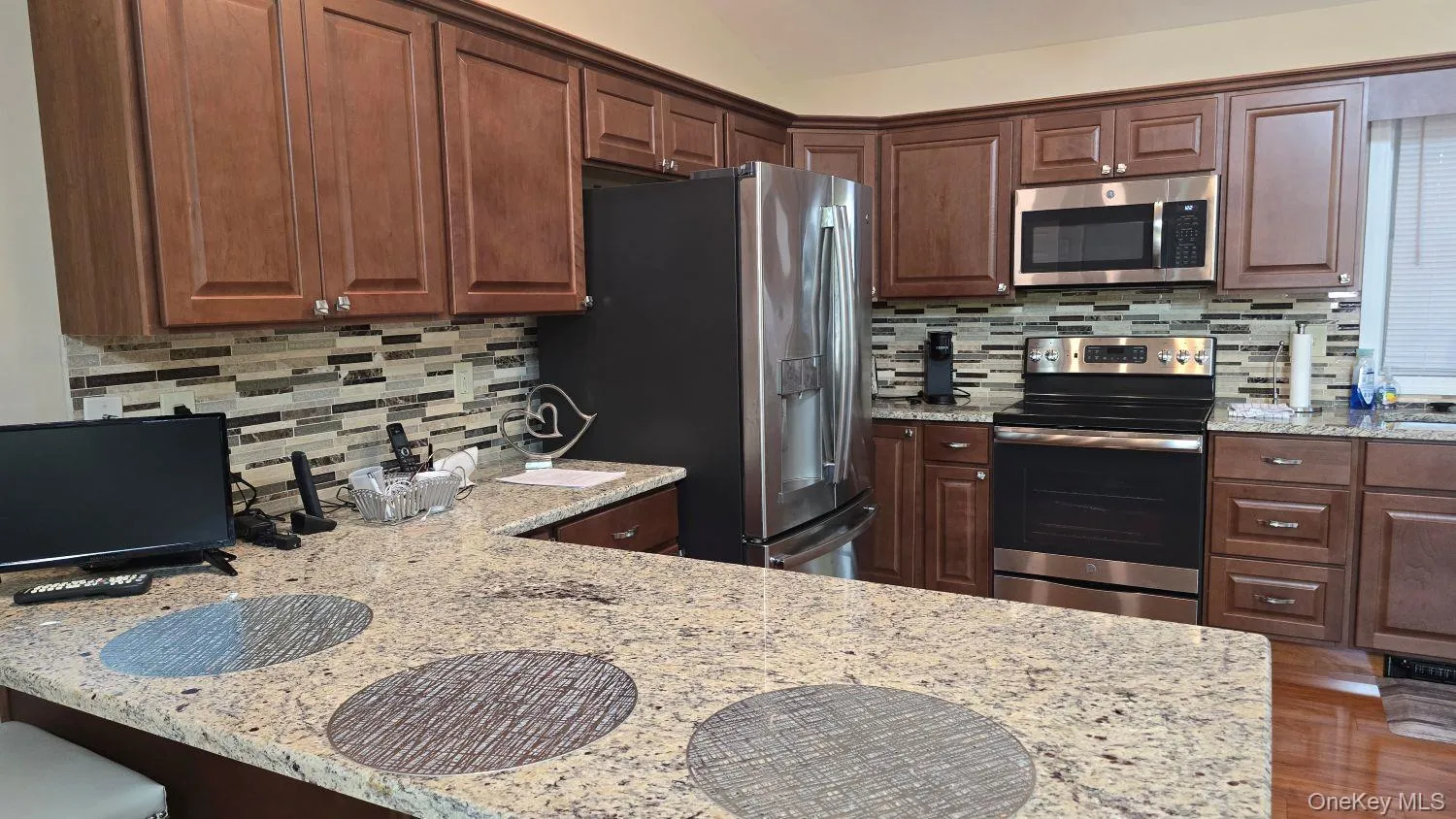 6 Bristol Lane, Thompson, NY, 2 Bedrooms Bedrooms, 5 Rooms Rooms,2 BathroomsBathrooms,Residential,For Rent,Bristol,0,1051598 6 Bristol Lane, Thompson, NY, 2 Bedrooms Bedrooms, 5 Rooms Rooms,2 BathroomsBathrooms,Residential,For Rent,Bristol,0,1051598