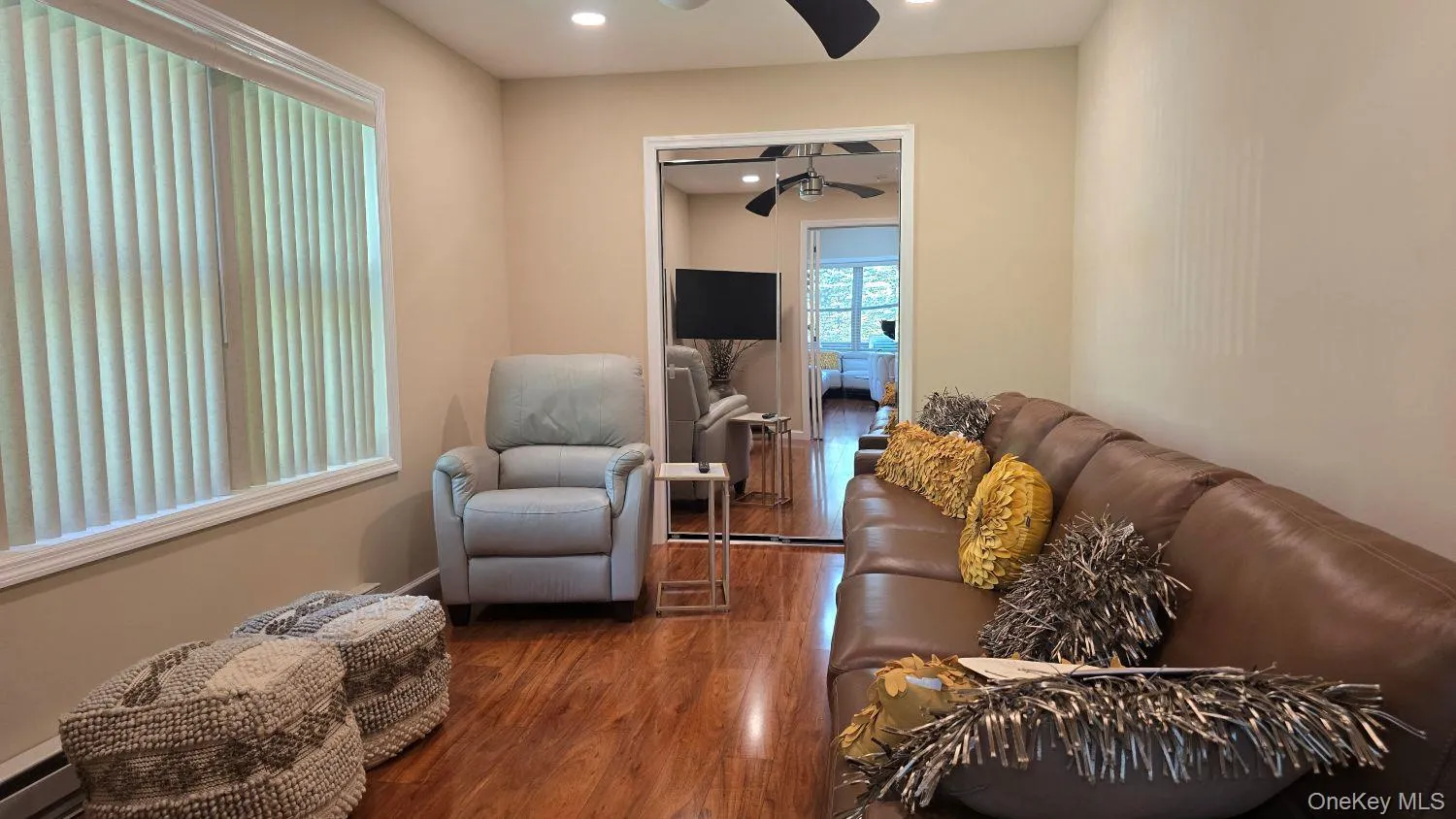 6 Bristol Lane, Thompson, NY, 2 Bedrooms Bedrooms, 5 Rooms Rooms,2 BathroomsBathrooms,Residential,For Rent,Bristol,0,1051598 6 Bristol Lane, Thompson, NY, 2 Bedrooms Bedrooms, 5 Rooms Rooms,2 BathroomsBathrooms,Residential,For Rent,Bristol,0,1051598