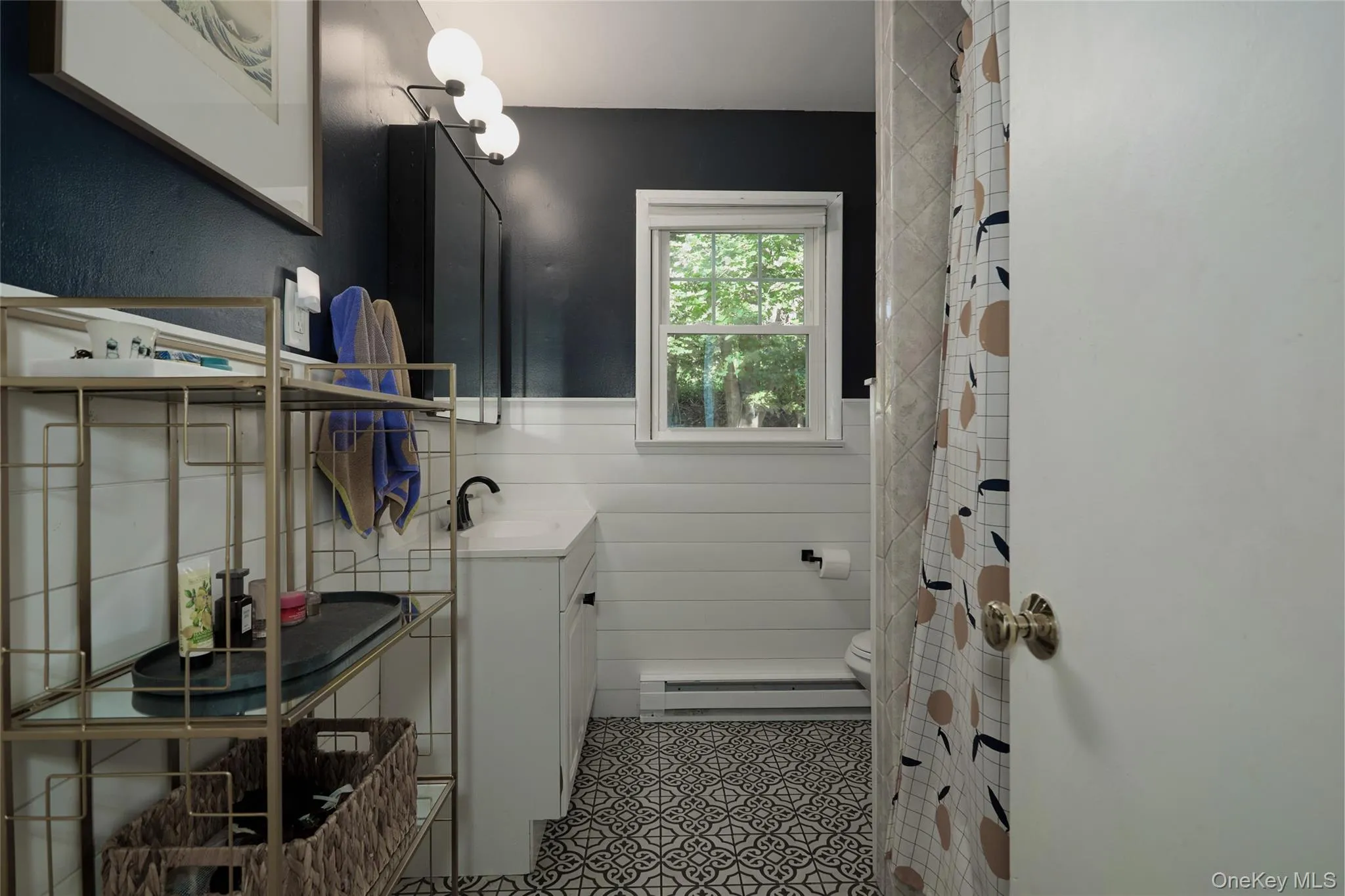 Full Bathroom Main Level Full Bathroom Main Level