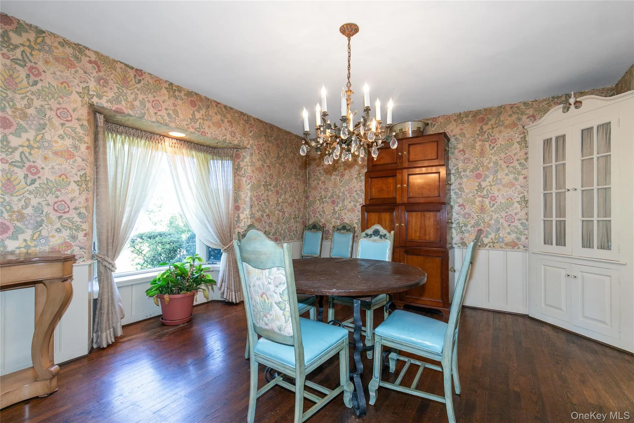 16 Birch Hill Road, North Hempstead, NY, 4 Bedrooms Bedrooms, 8 Rooms Rooms,3 BathroomsBathrooms,Residential,For Rent,Birch Hill,0,1051601 16 Birch Hill Road, North Hempstead, NY, 4 Bedrooms Bedrooms, 8 Rooms Rooms,3 BathroomsBathrooms,Residential,For Rent,Birch Hill,0,1051601