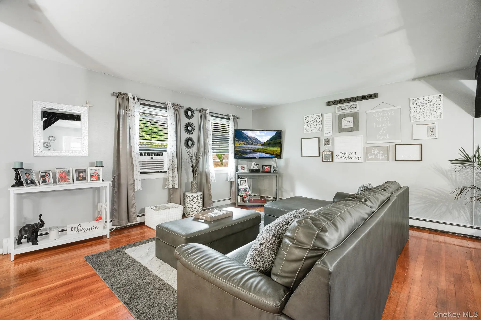 8 Larissa Lane, Wappinger, NY, 3 Bedrooms Bedrooms, 10 Rooms Rooms,2 BathroomsBathrooms,Residential,For Rent,Larissa,0,1051603 8 Larissa Lane, Wappinger, NY, 3 Bedrooms Bedrooms, 10 Rooms Rooms,2 BathroomsBathrooms,Residential,For Rent,Larissa,0,1051603