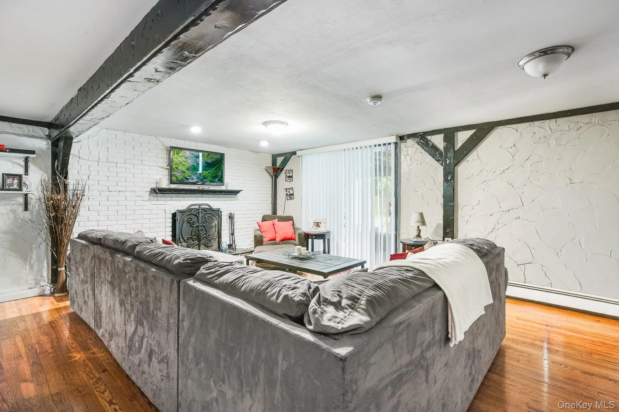 8 Larissa Lane, Wappinger, NY, 3 Bedrooms Bedrooms, 10 Rooms Rooms,2 BathroomsBathrooms,Residential,For Rent,Larissa,0,1051603 8 Larissa Lane, Wappinger, NY, 3 Bedrooms Bedrooms, 10 Rooms Rooms,2 BathroomsBathrooms,Residential,For Rent,Larissa,0,1051603