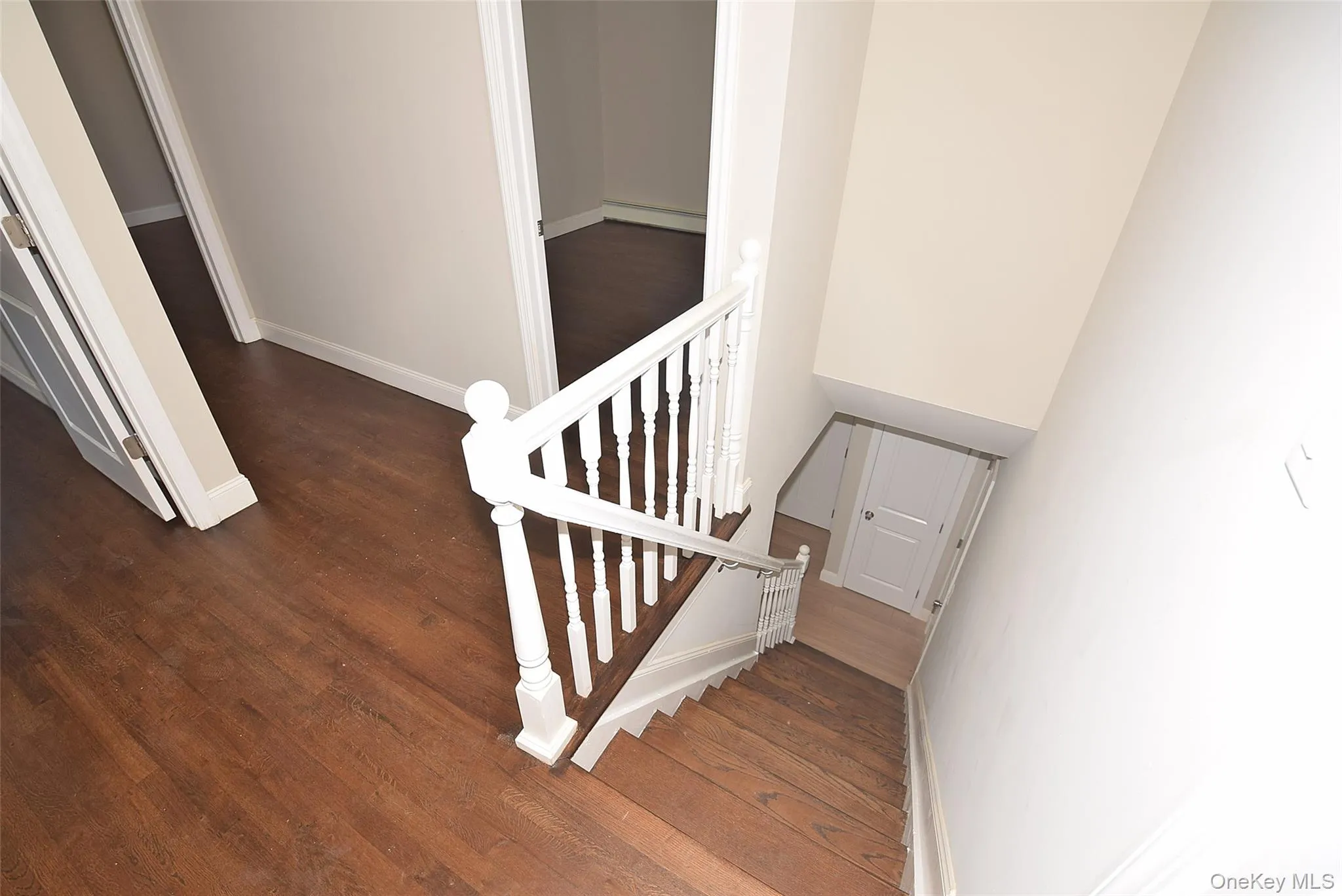 26 Tell Avenue, Babylon, NY, 4 Bedrooms Bedrooms, 8 Rooms Rooms,2 BathroomsBathrooms,Residential,For Rent,Tell,0,1051604 26 Tell Avenue, Babylon, NY, 4 Bedrooms Bedrooms, 8 Rooms Rooms,2 BathroomsBathrooms,Residential,For Rent,Tell,0,1051604