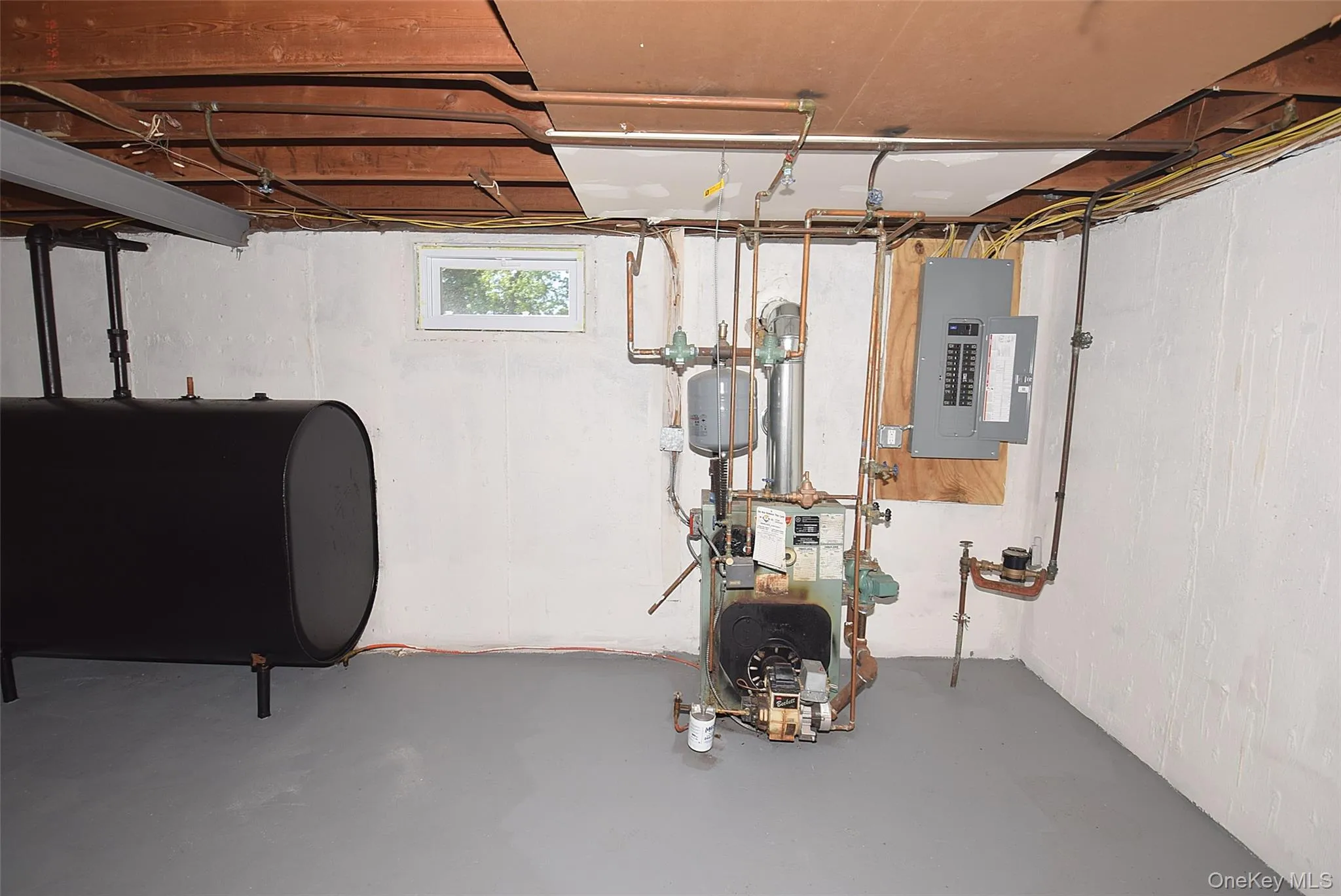 26 Tell Avenue, Babylon, NY, 4 Bedrooms Bedrooms, 8 Rooms Rooms,2 BathroomsBathrooms,Residential,For Rent,Tell,0,1051604 26 Tell Avenue, Babylon, NY, 4 Bedrooms Bedrooms, 8 Rooms Rooms,2 BathroomsBathrooms,Residential,For Rent,Tell,0,1051604
