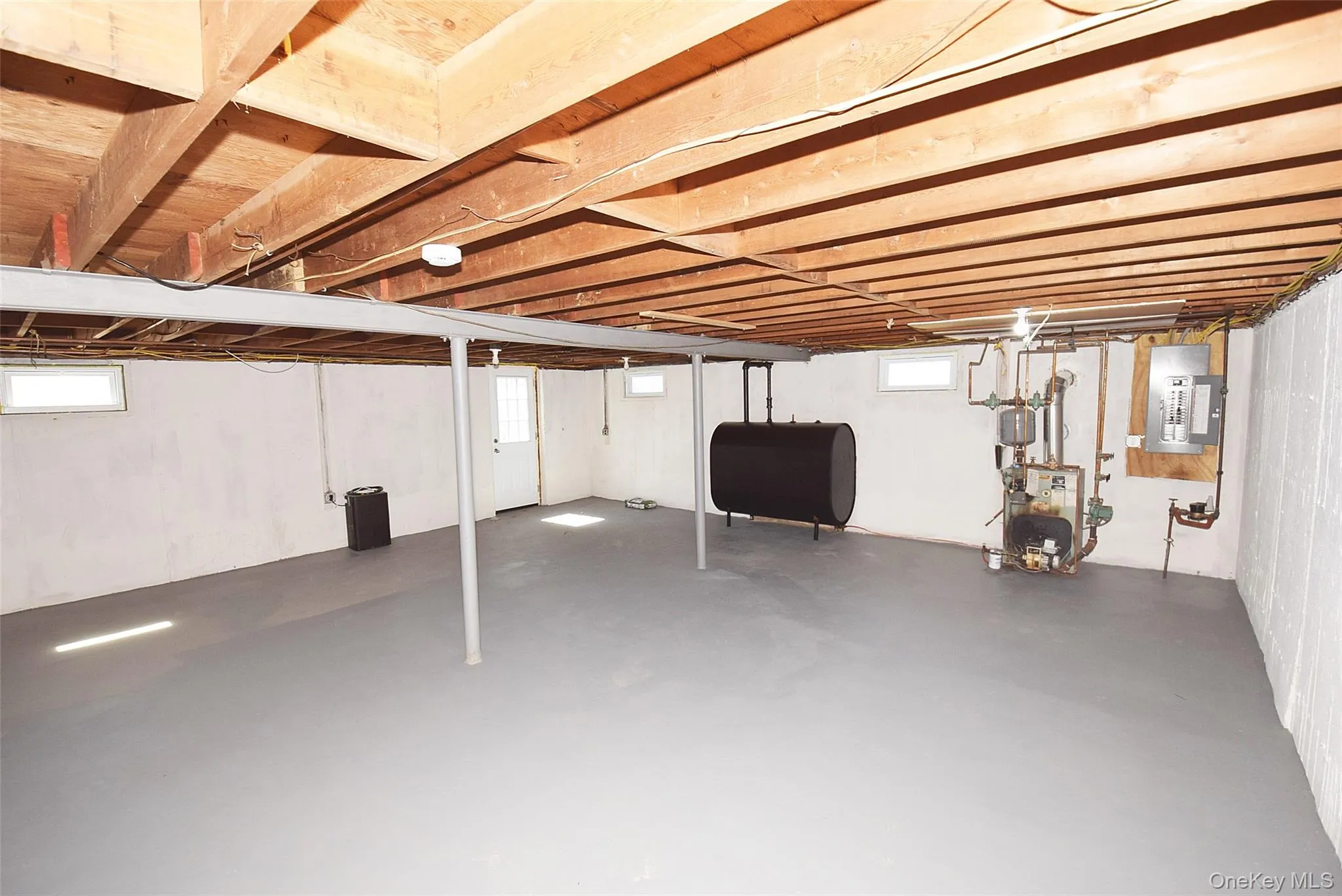 26 Tell Avenue, Babylon, NY, 4 Bedrooms Bedrooms, 8 Rooms Rooms,2 BathroomsBathrooms,Residential,For Rent,Tell,0,1051604 26 Tell Avenue, Babylon, NY, 4 Bedrooms Bedrooms, 8 Rooms Rooms,2 BathroomsBathrooms,Residential,For Rent,Tell,0,1051604